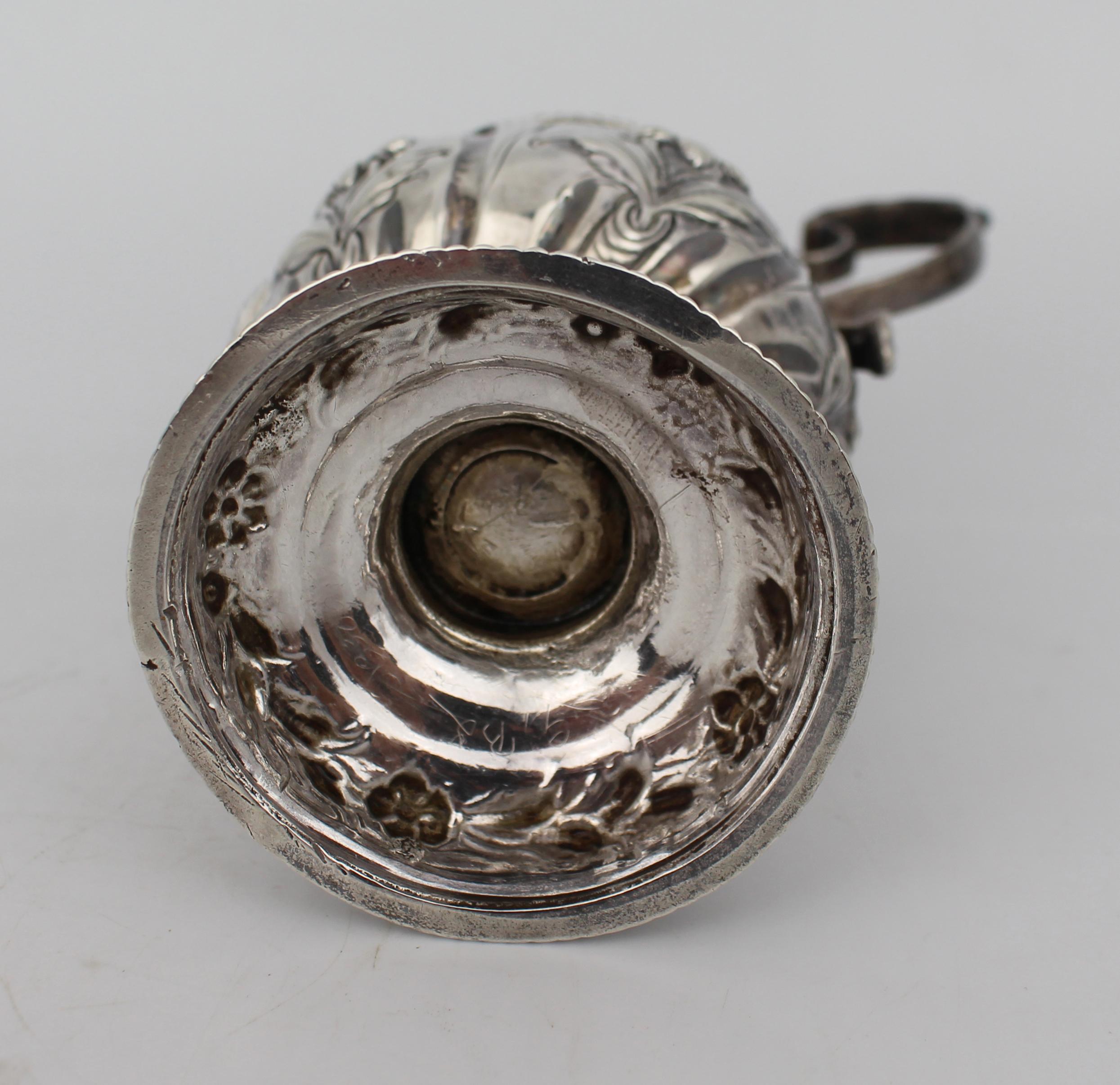 18th Century English Georgian Solid Silver Cream Ewer – London, 1759 For Sale 4