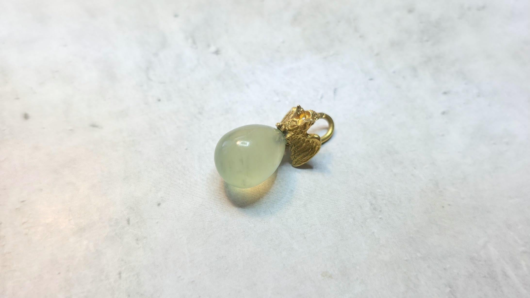 Antiker russischer kaiserlicher Bowenit-Ei-Anhänger von Albert Holmström im Zustand „Hervorragend“ im Angebot in Chesterland, OH