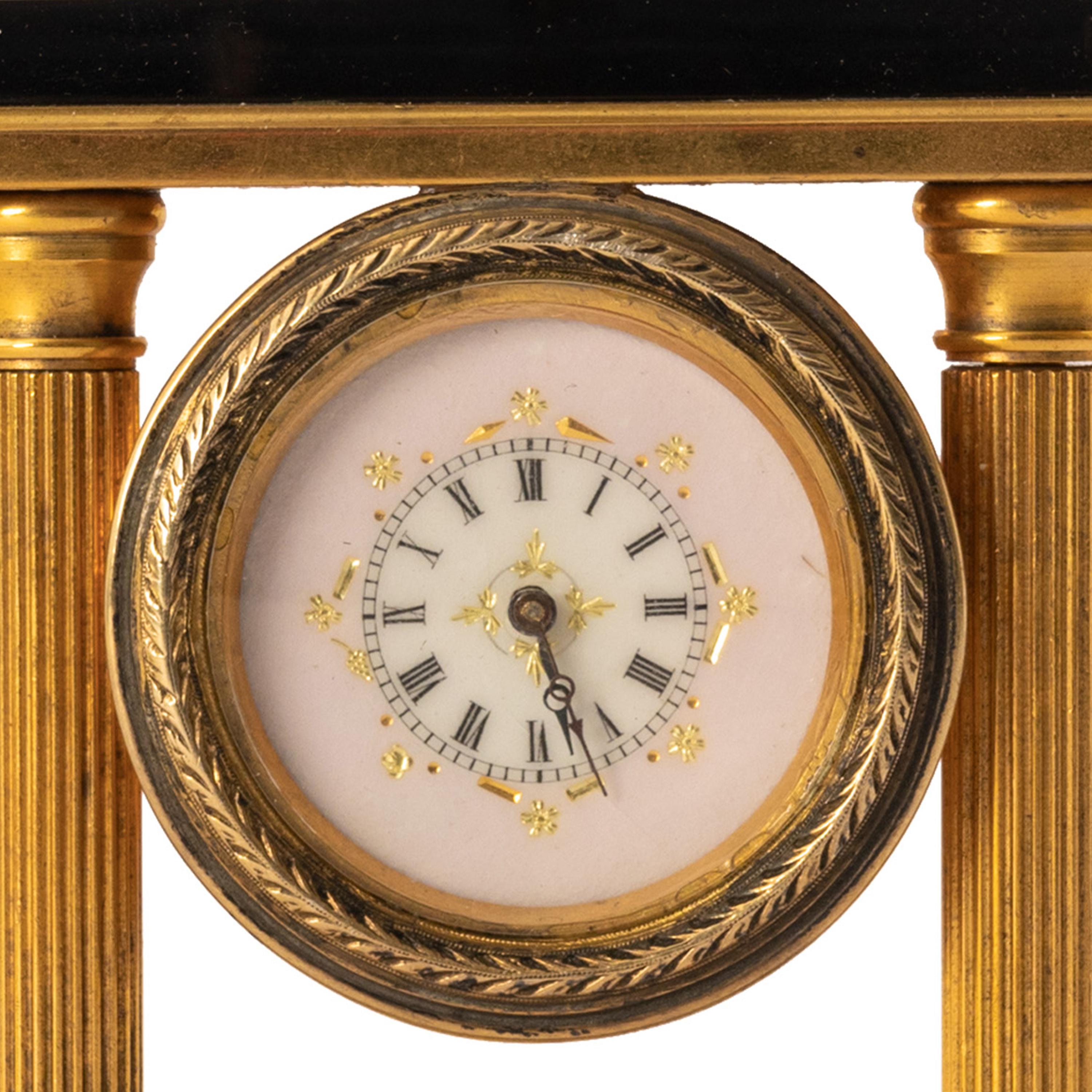 Baltique Ancienne horloge impériale russe Peter Carl Faberge en argent doré avec diamant 8 jours 1900 en vente