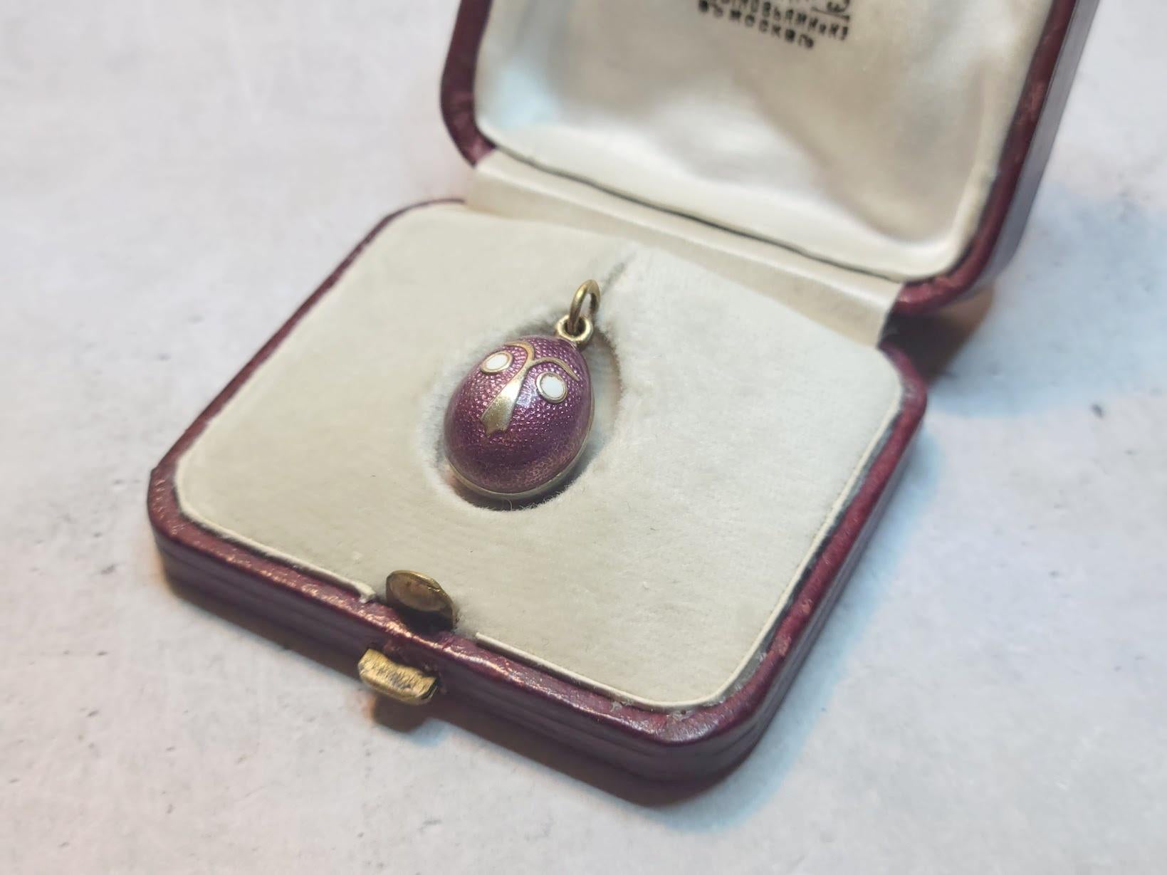 Antique Russian Imperial Guilloche Enamel Egg Pendant For Sale 2