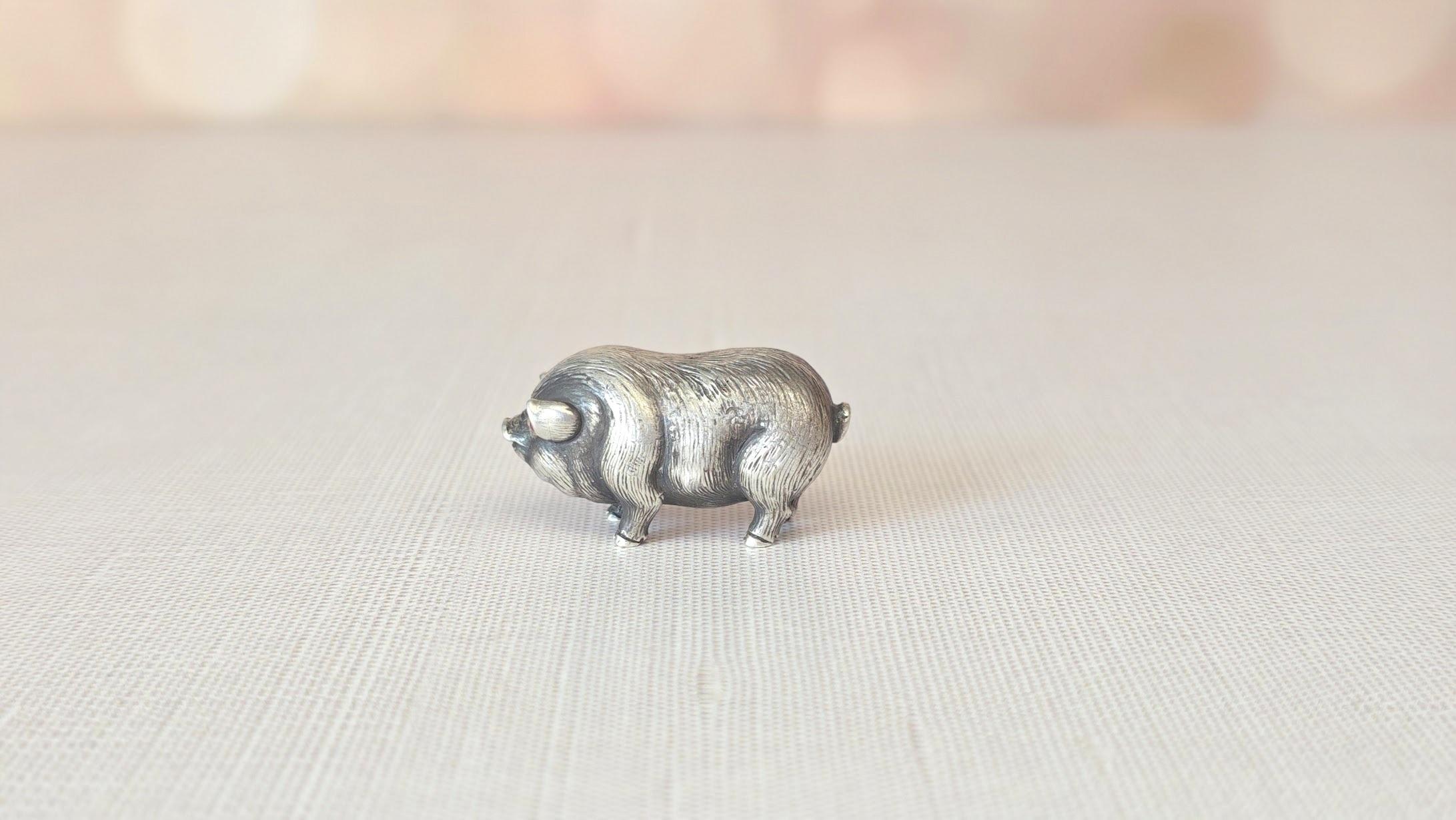 Antico mini maiale d'argento russo imperiale con occhi di rubino di Julius Rappoport in vendita 2