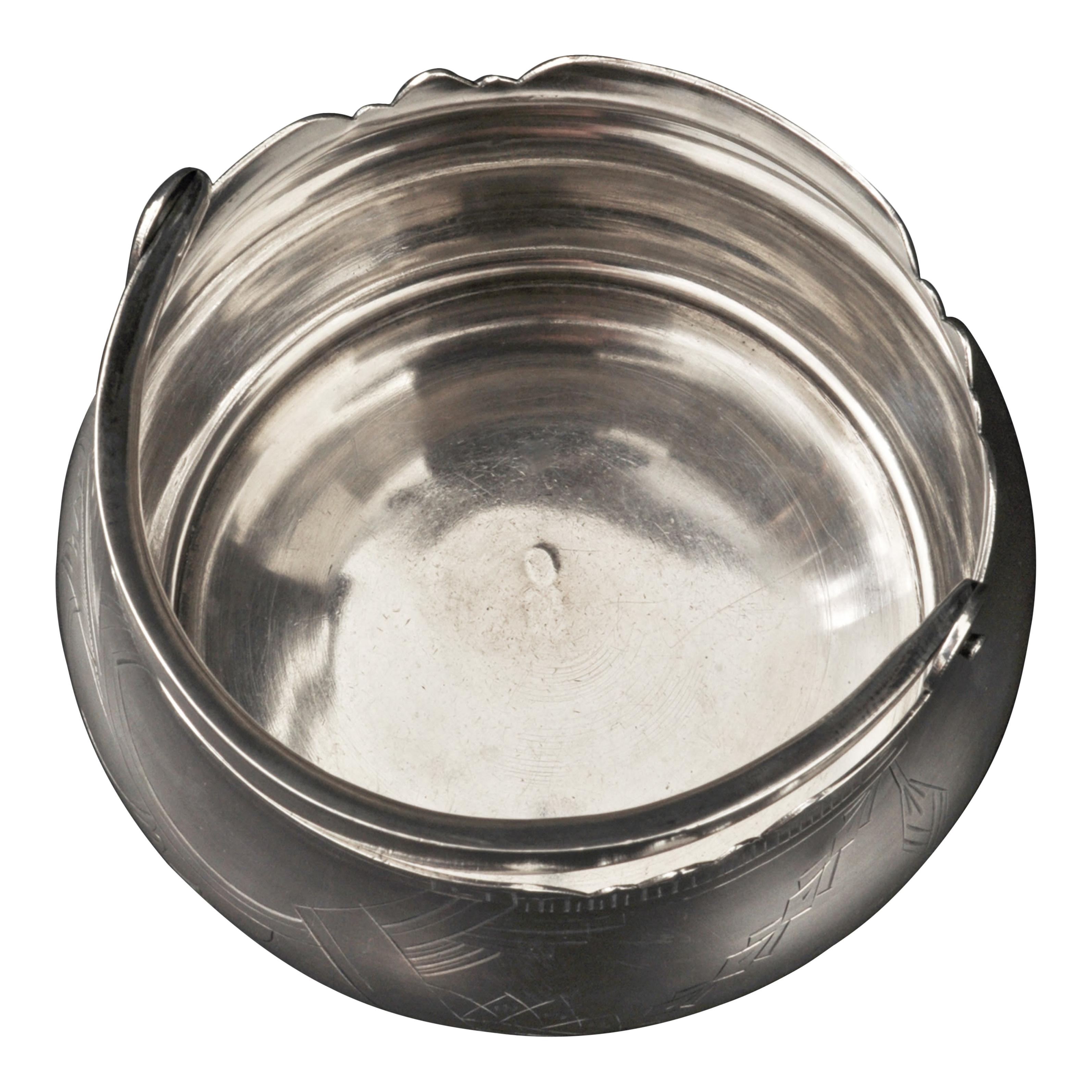 Antigua cesta imperial rusa de plata con asa oscilante BonBon Moscú Kokoshnik 1910 en venta 3