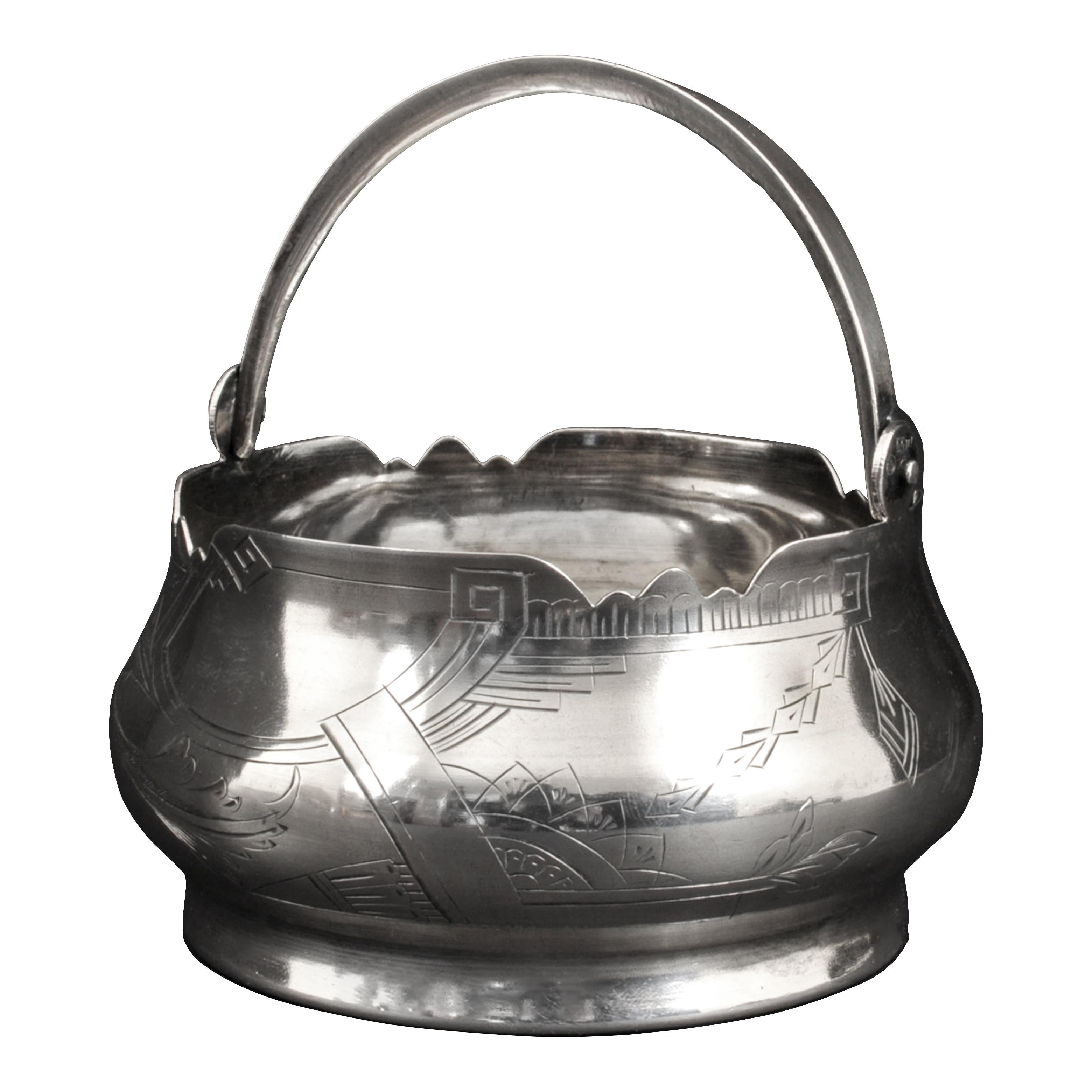 Antigua cesta imperial rusa de plata con asa oscilante BonBon Moscú Kokoshnik 1910 Art Nouveau en venta