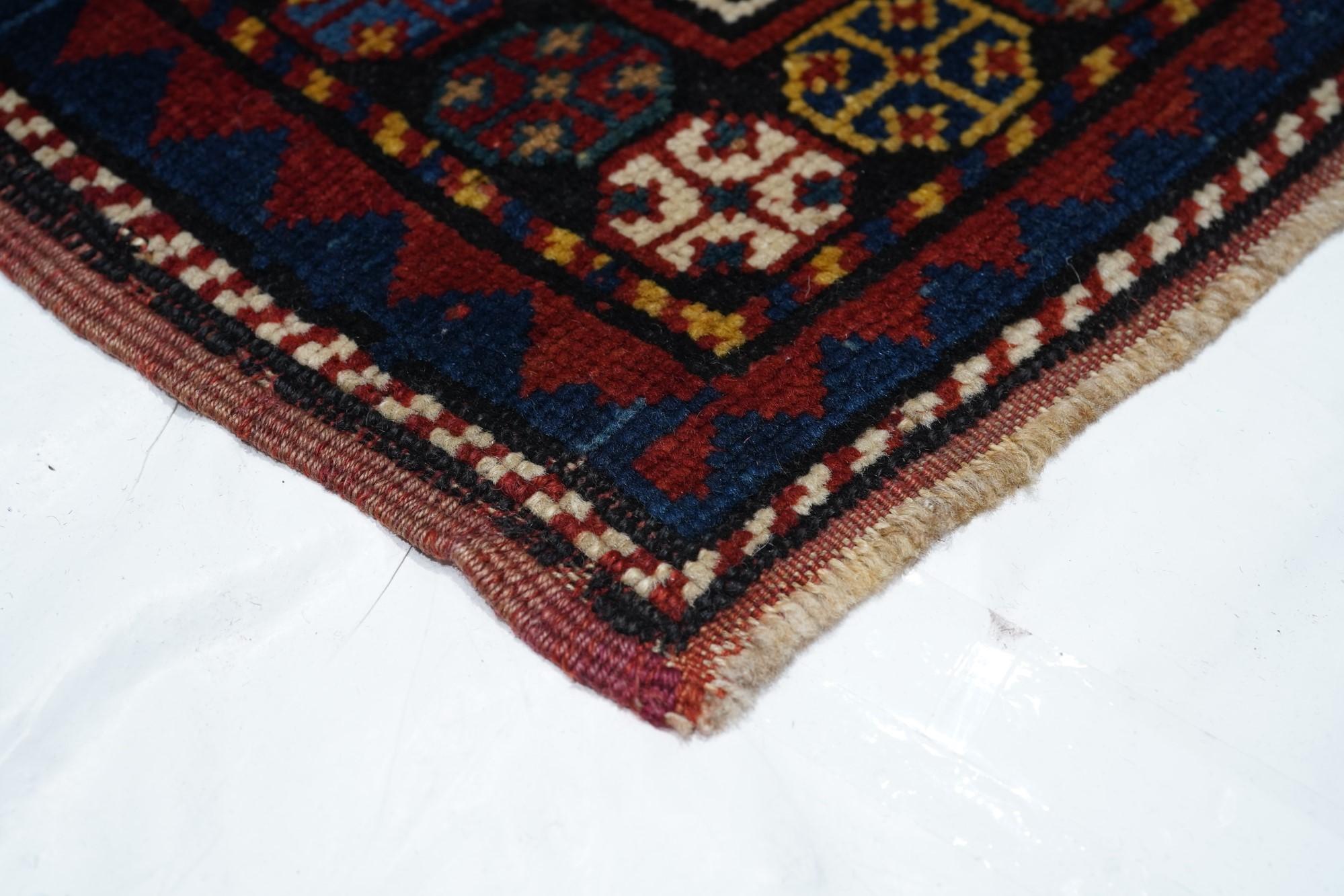 Antique Kazak Rug  In Good Condition For Sale In New York, NY