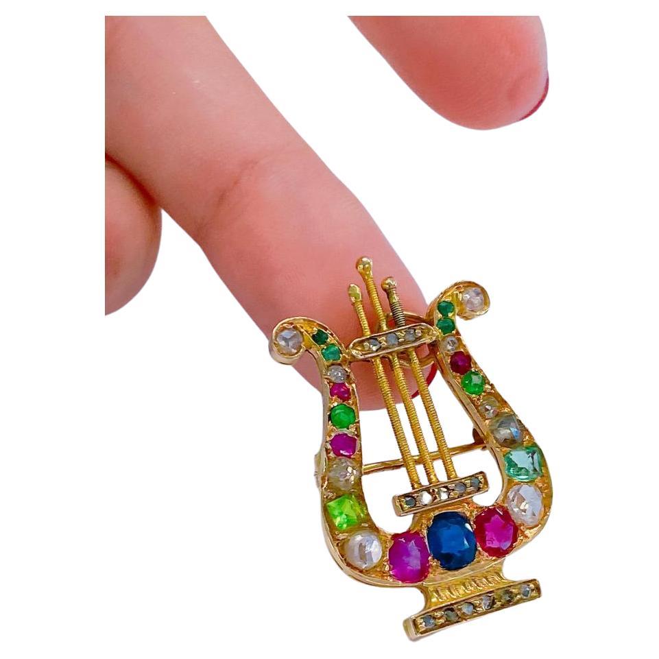 Broche et pendentif ancien en or avec saphir, rubis et diamants en vente 2