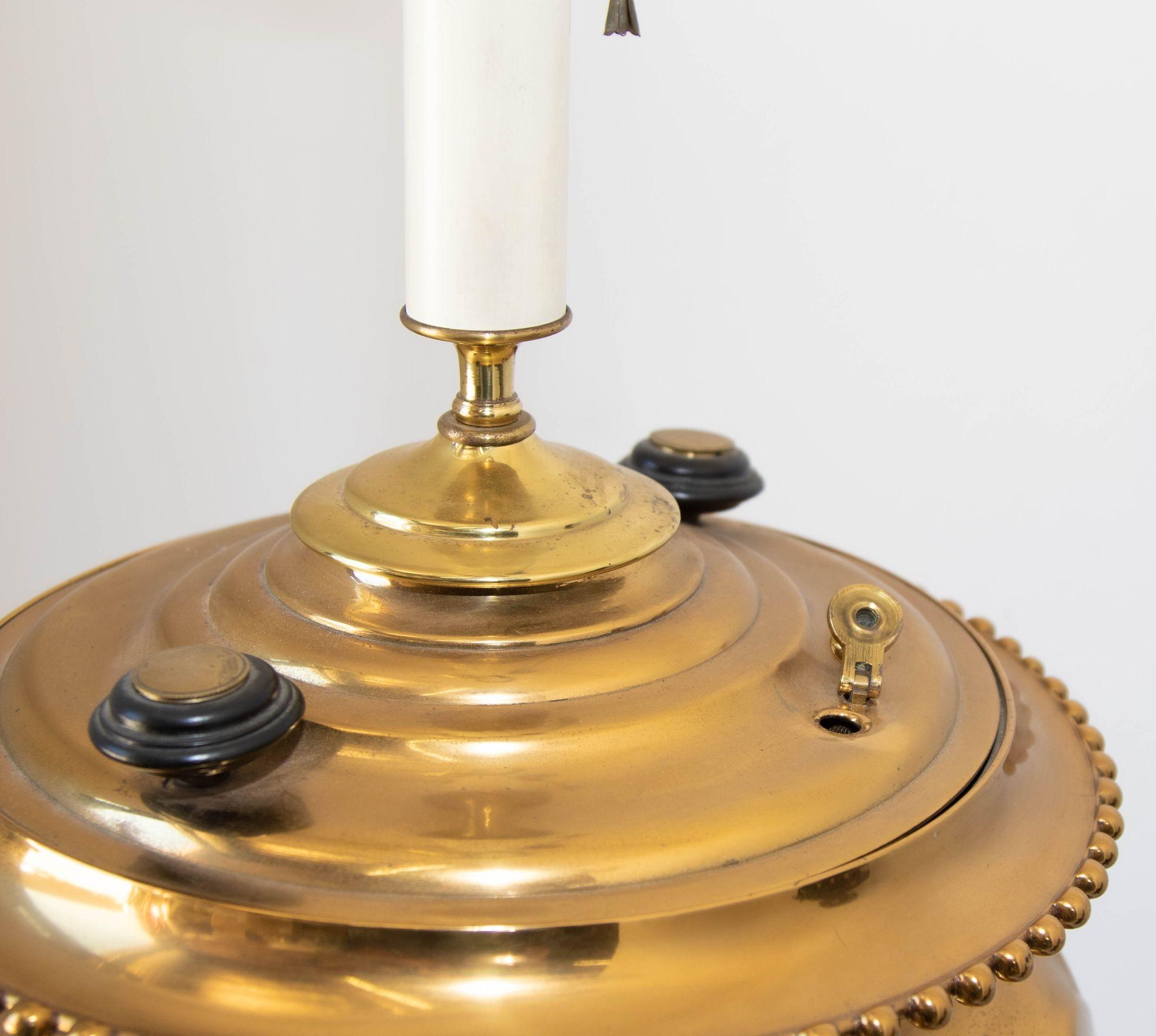 Antike russische Samovar-Tischlampe aus poliertem Messing, 19. Jahrhundert im Angebot 8