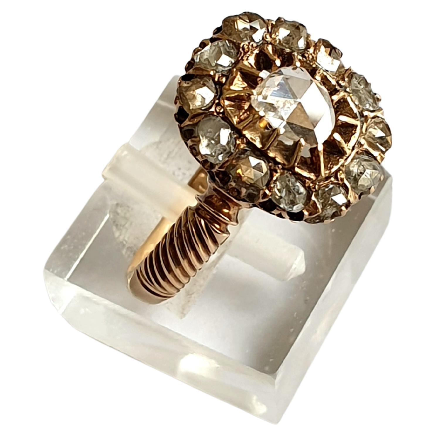 Antiker russischer Goldring mit Diamanten im Rosenschliff 