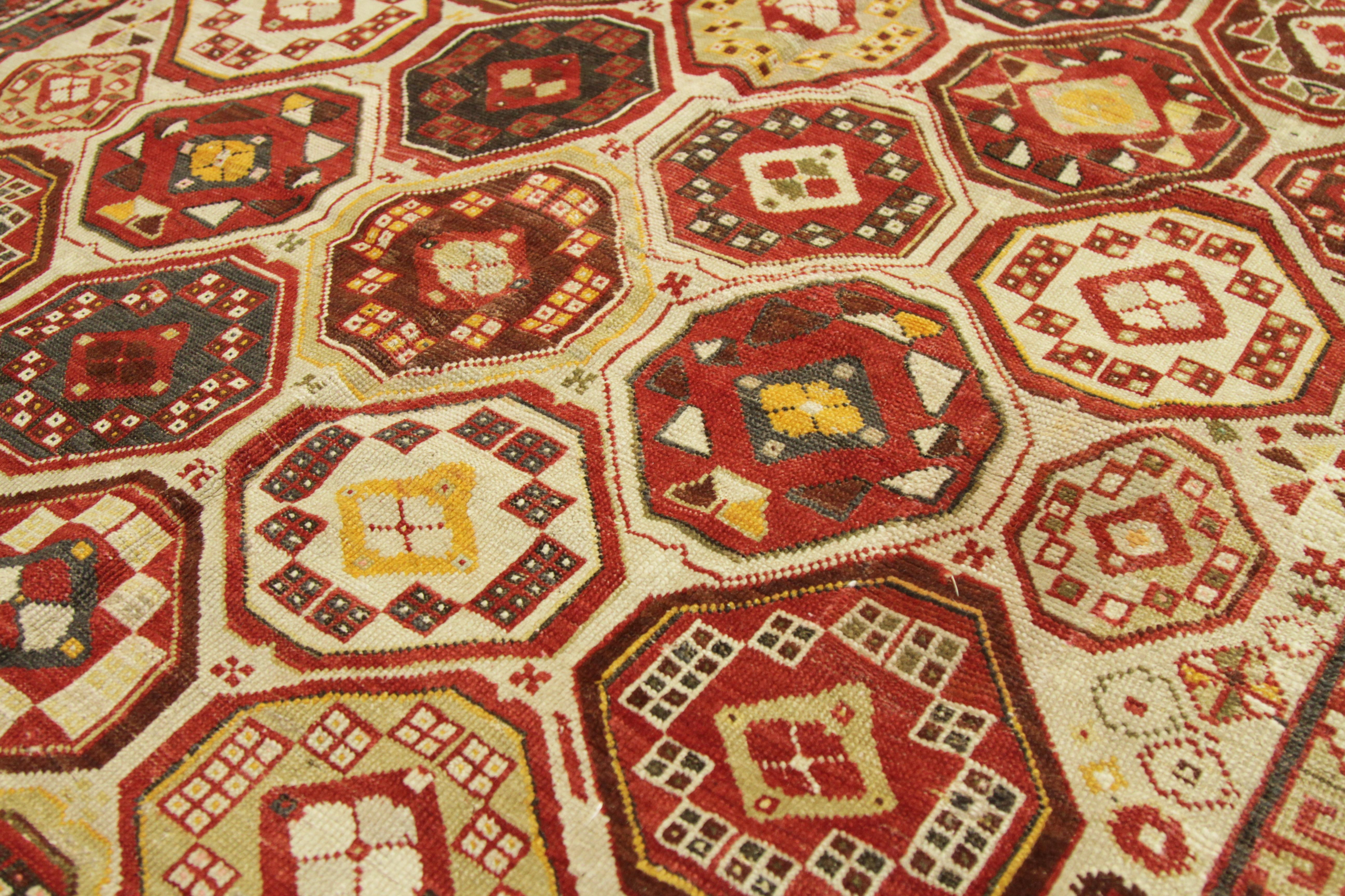 Antique Russian Rug Shirvan Style with Intricate Geometric Patterns, circa 1900s For Sale 4