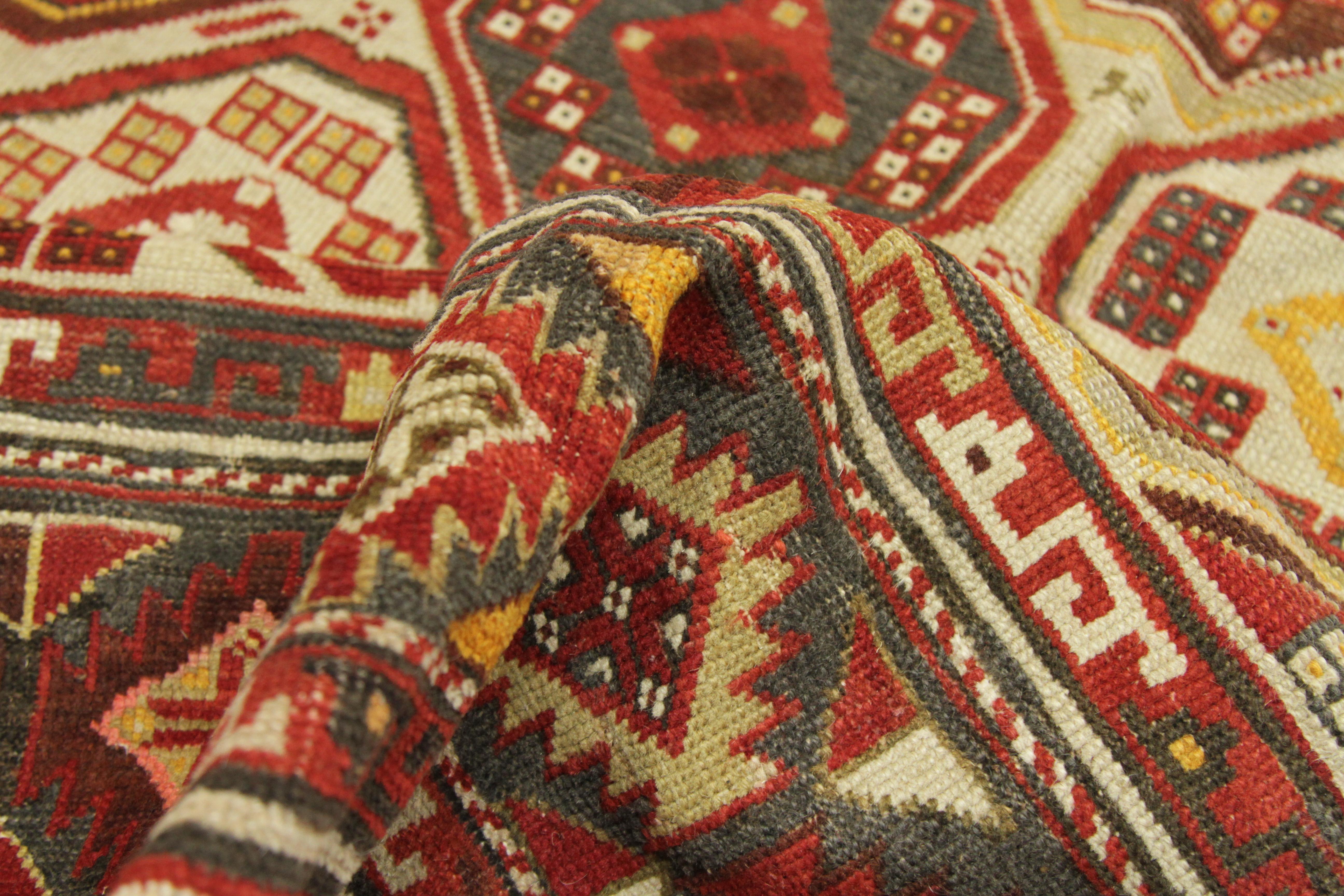 Antique Russian Rug Shirvan Style with Intricate Geometric Patterns, circa 1900s In Excellent Condition For Sale In Dallas, TX