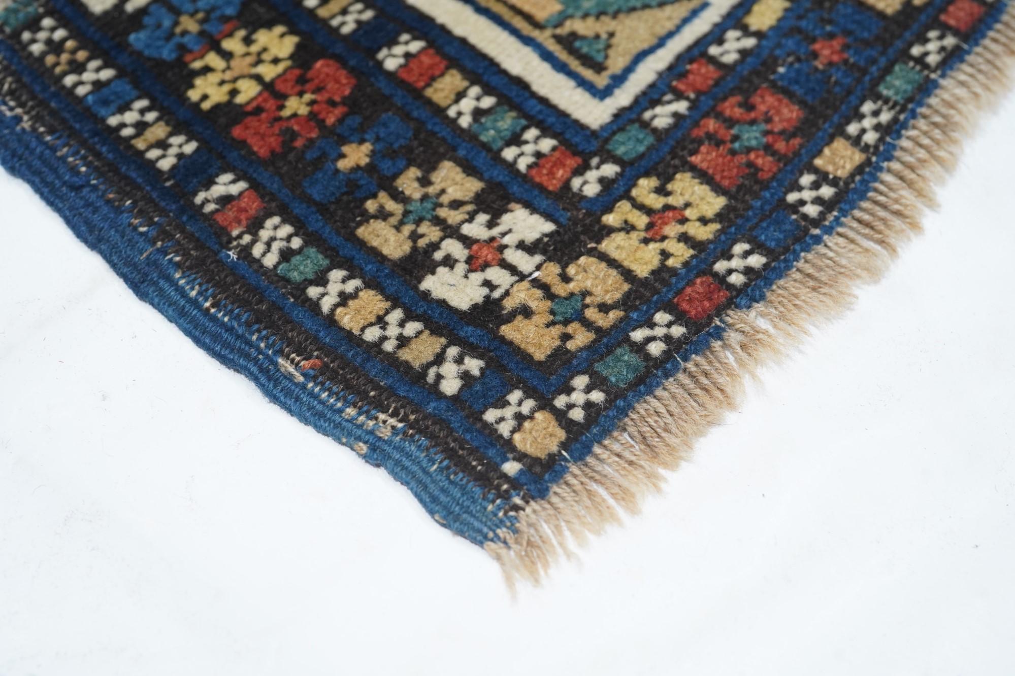 Antique Shirvan Rug  In Good Condition For Sale In New York, NY