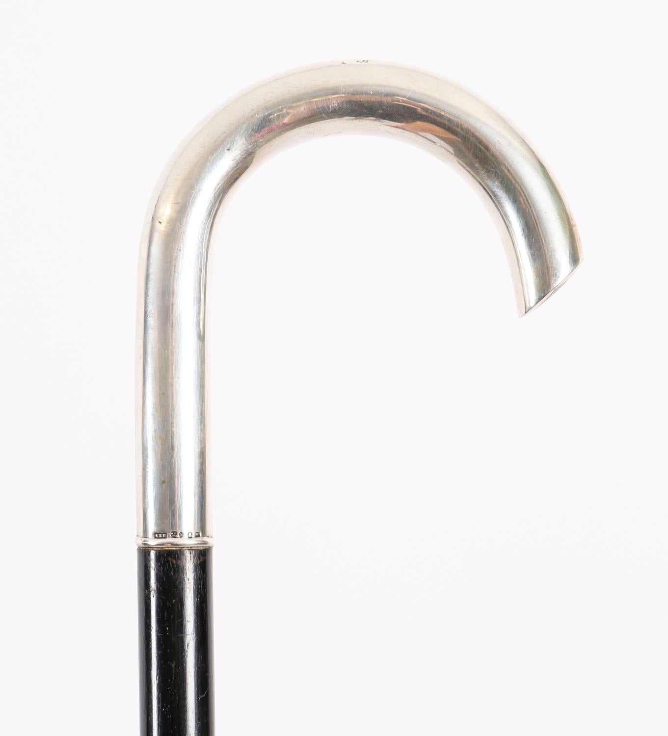 Ébénisé Ancienne canne russe en argent à pommeau crochu 89cm 19ème siècle en vente