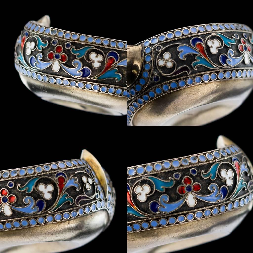 Antique Russian Solid Silver and Enamel Pair of Kovsh, Moscow, circa 1895 1