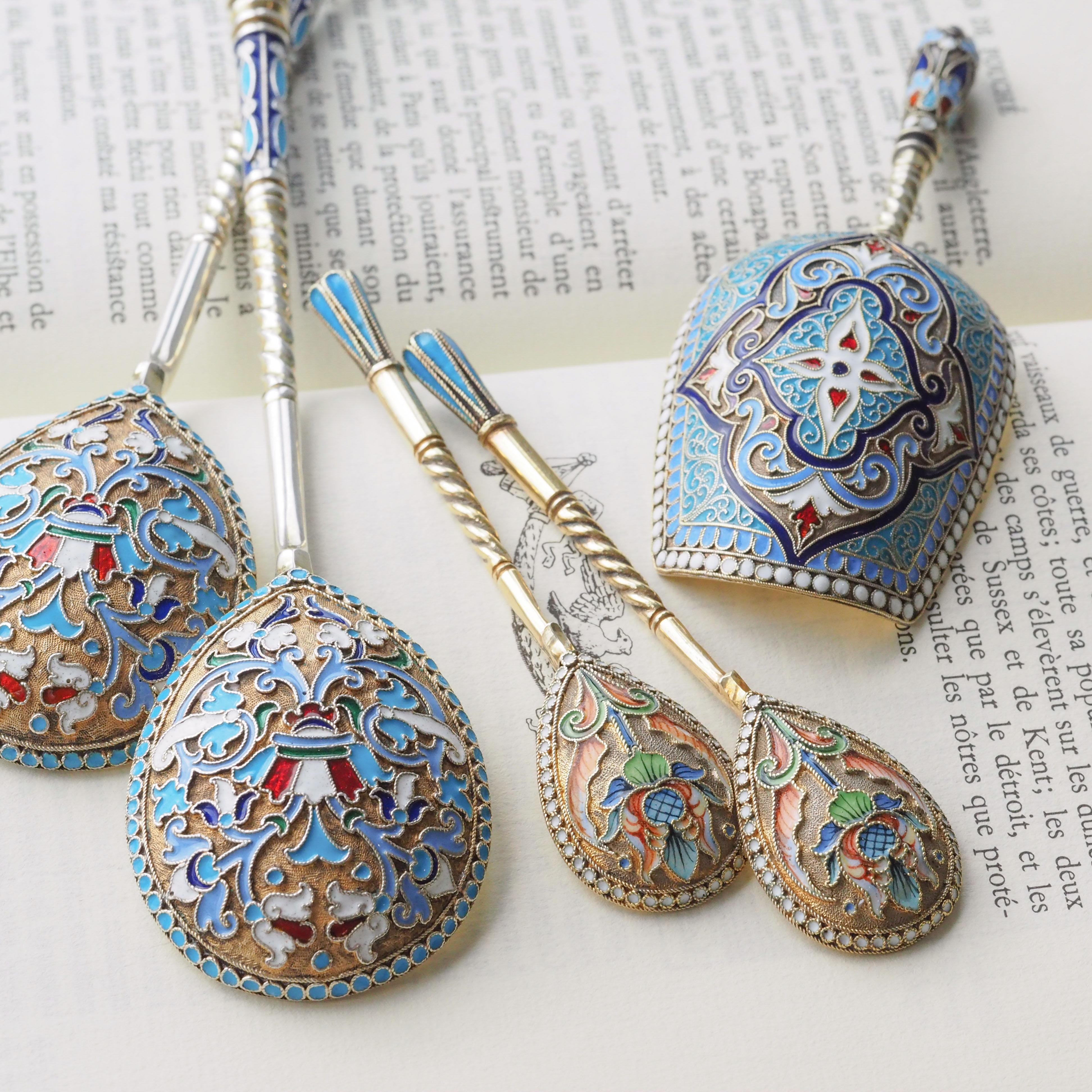 Antike russische Löffel aus massivem Silber Cloisonne-Email Vasily Agafonov um 1910 im Angebot 1