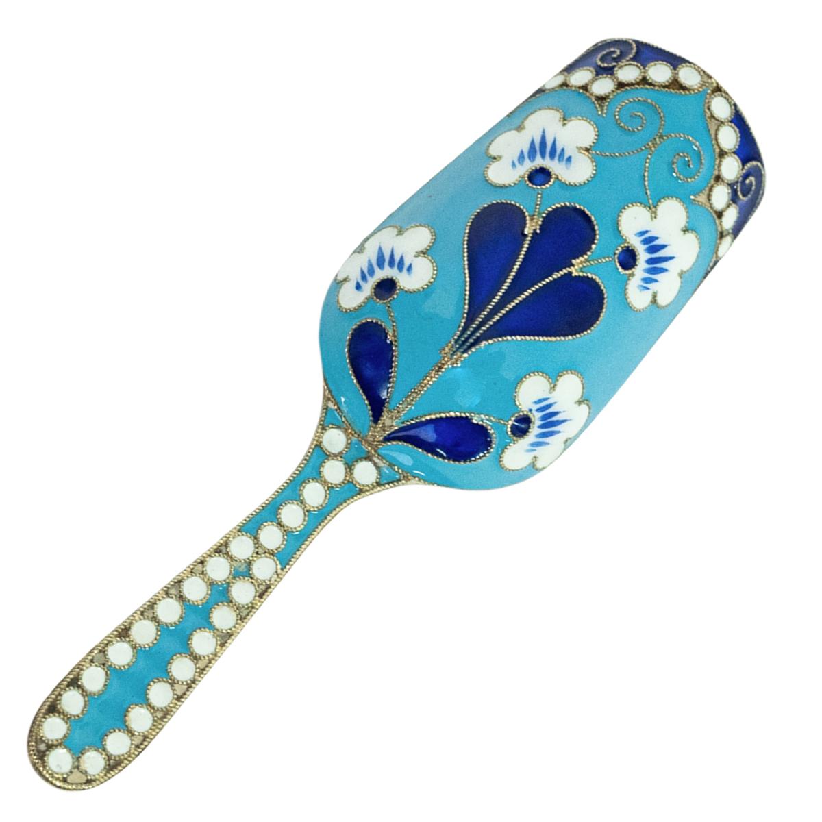 A good Russian Soviet Era silver gilt & cloisonne enamel tea caddy spoon, 916 silver purity, Moscow.
The spoon in excellent condition, having a gold washed bowl, the handle with sky blue cloisonne enamel, punctuated with white circular enamel
