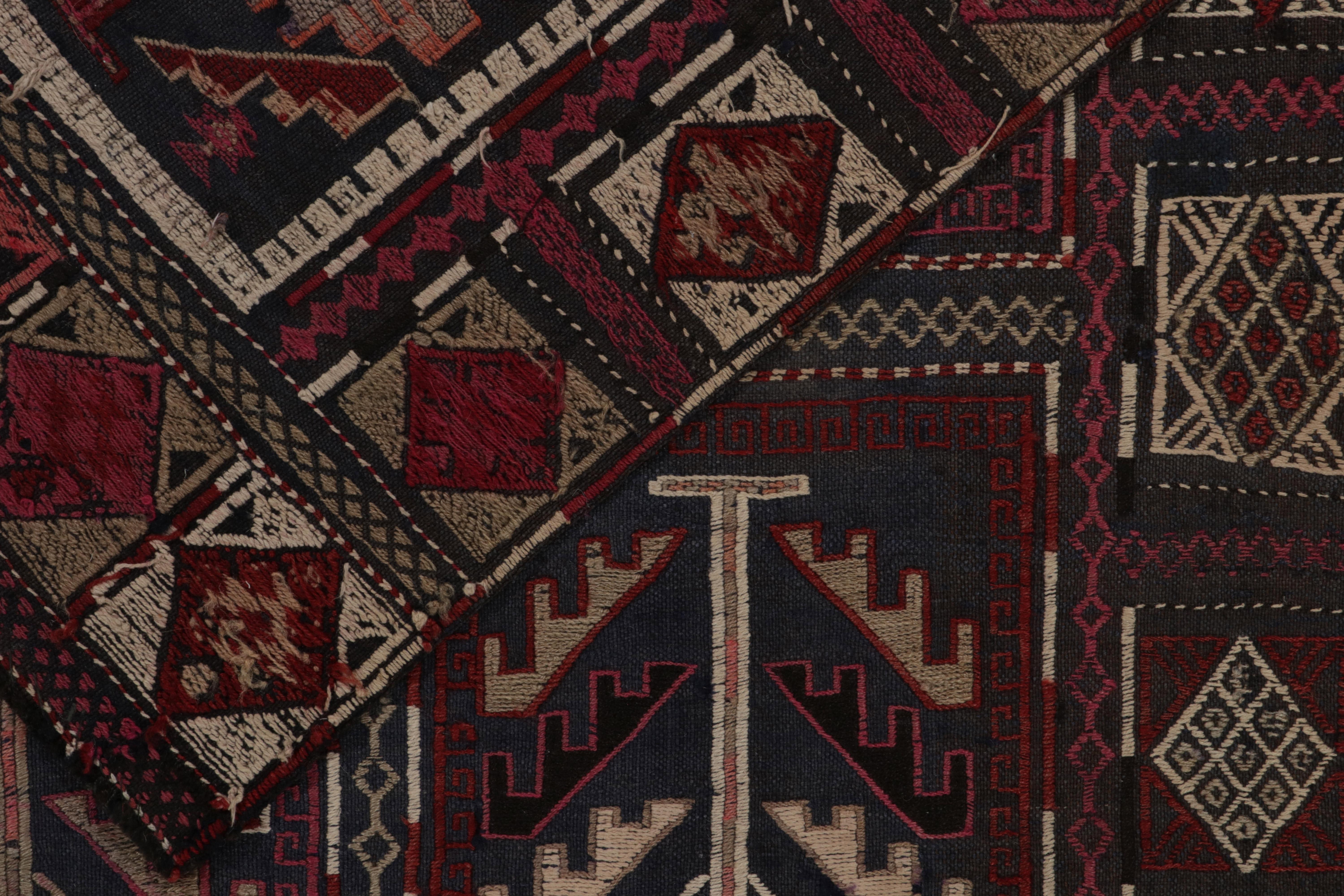 Antiker russischer Kelim-Teppich in Blau mit geometrischem Muster von Teppich & Kelim (Wolle) im Angebot