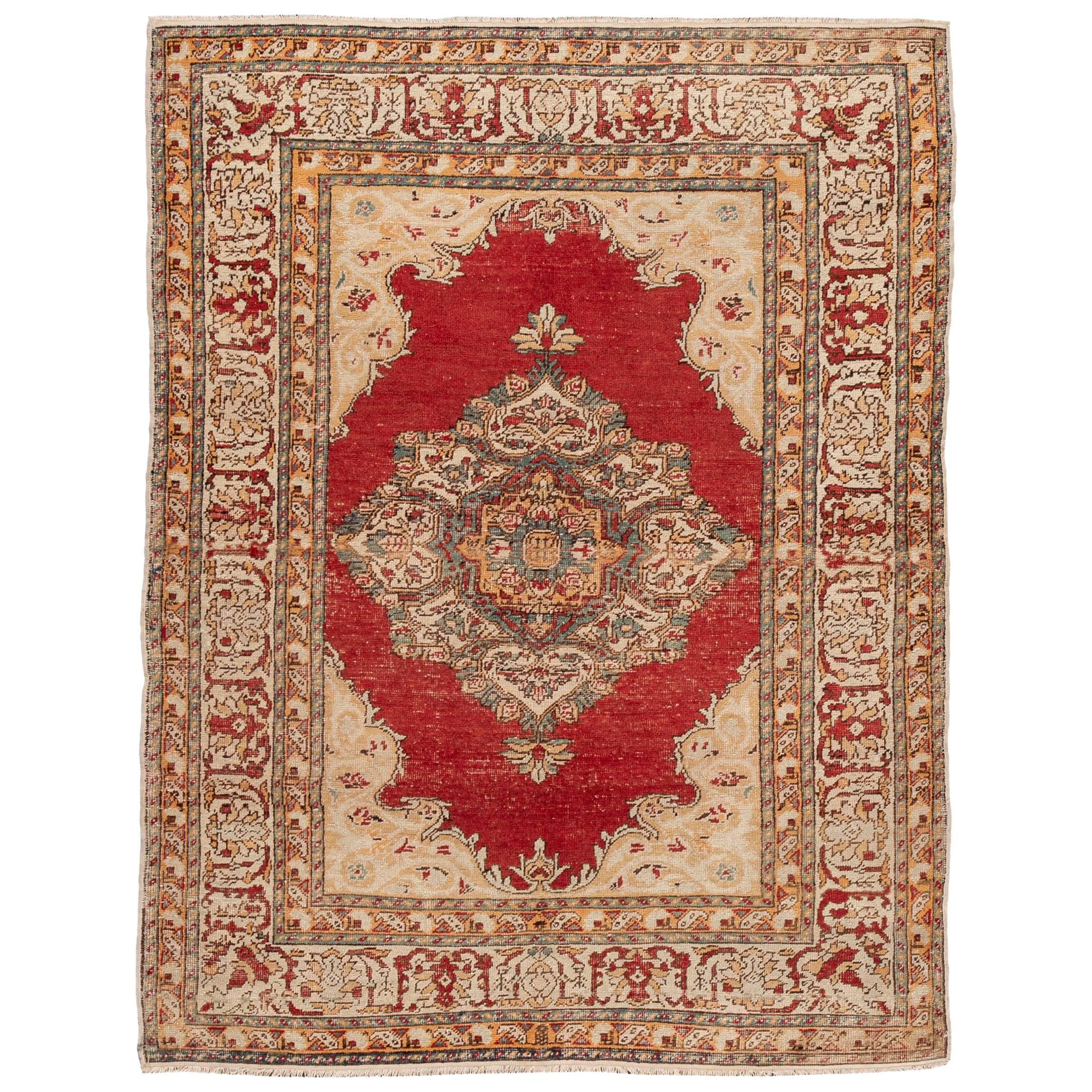 Antiker handgefertigter Oushak-Wollteppich mit Medaillonmotiv in Rot und Beige, antik