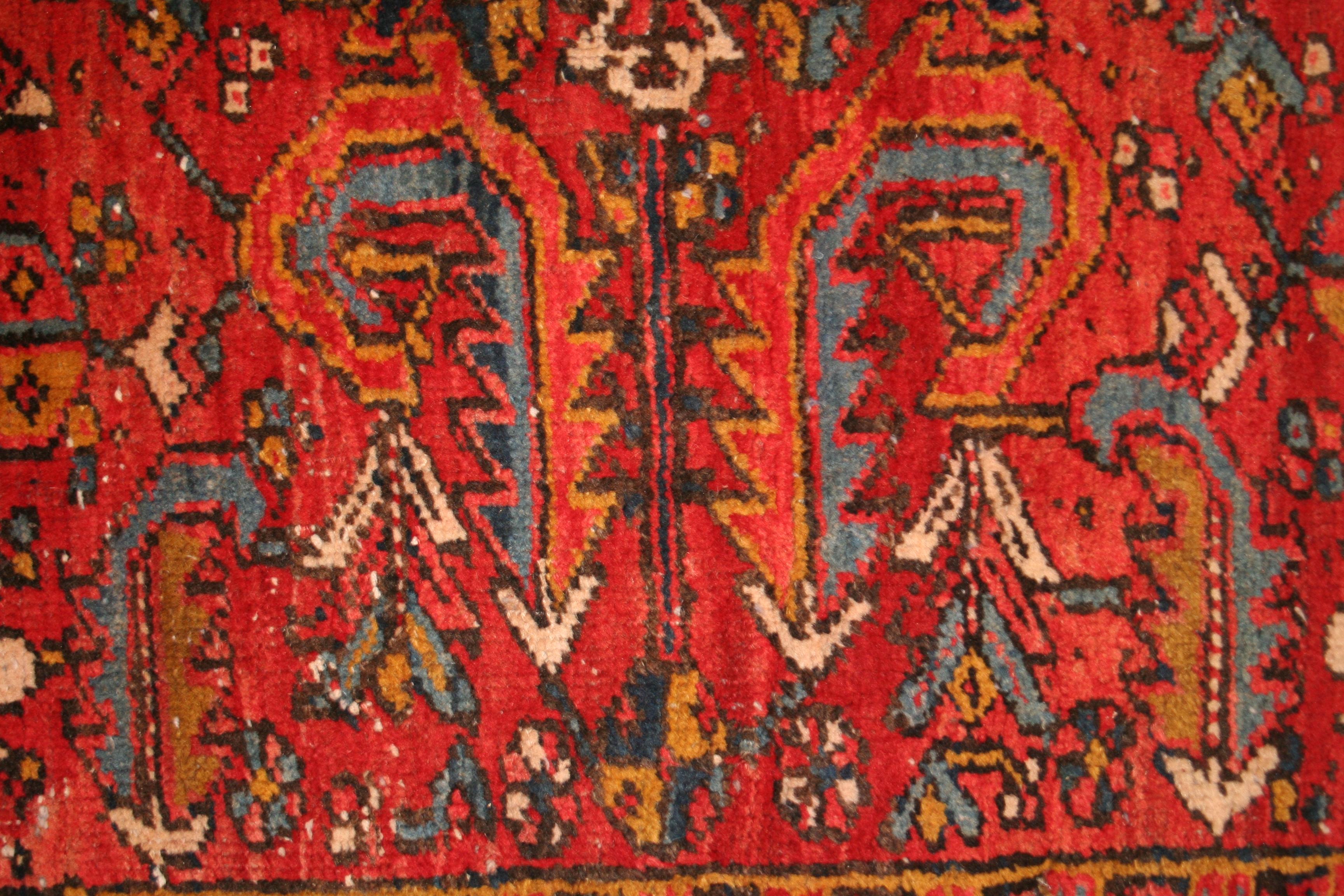 Tapis Heriz rouge rouille ancien avec motif sur toute sa surface Bon état - En vente à Milan, IT