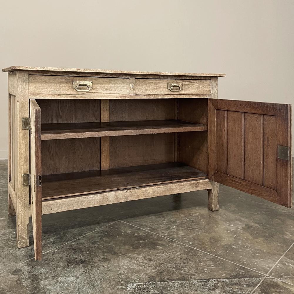 Antique Rustic Arts & Crafts Period Low Buffet ~ Credenza In Good Condition For Sale In Dallas, TX