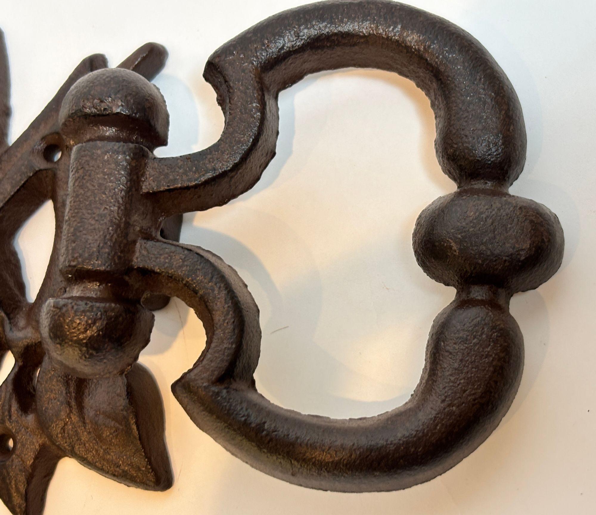 Rustic Cast Wrought Iron Bird Door Knocker For Sale 1