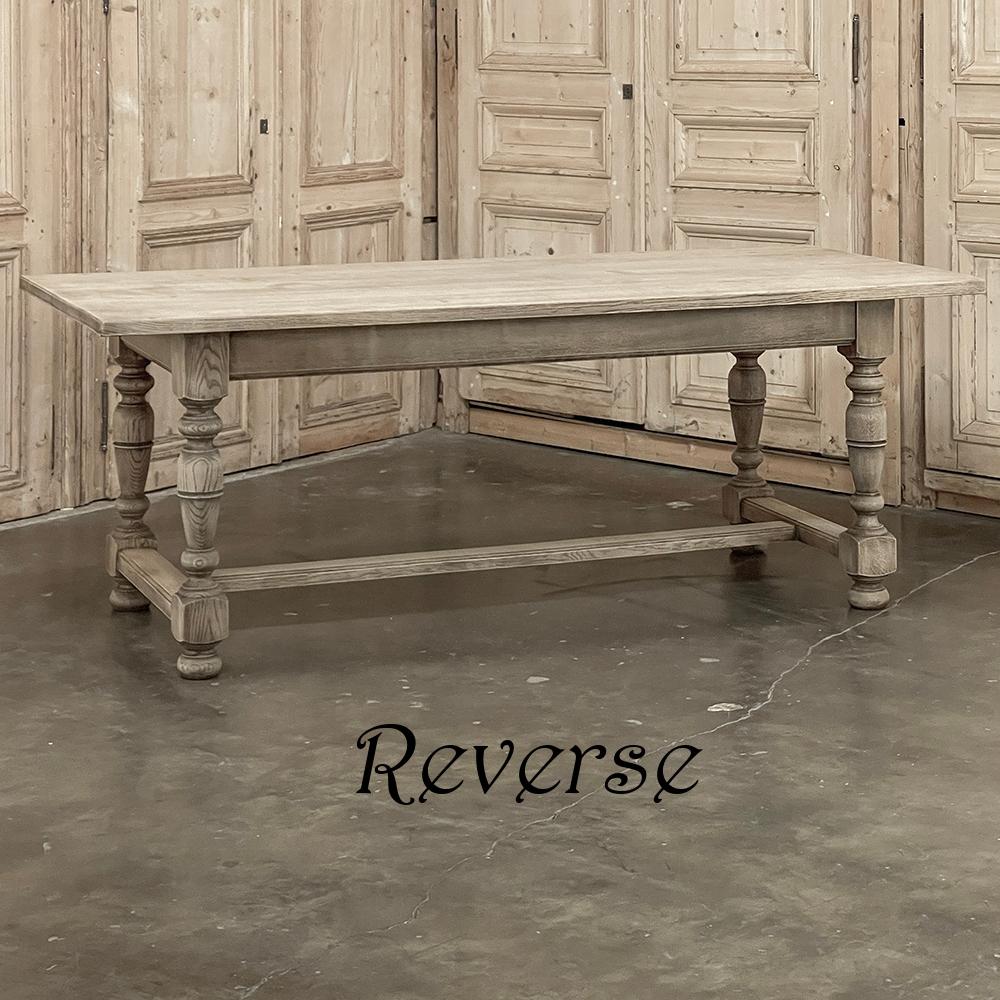 Antique Rustic Country French Farm Table ~ Dining Table in Stripped Oak In Good Condition For Sale In Dallas, TX