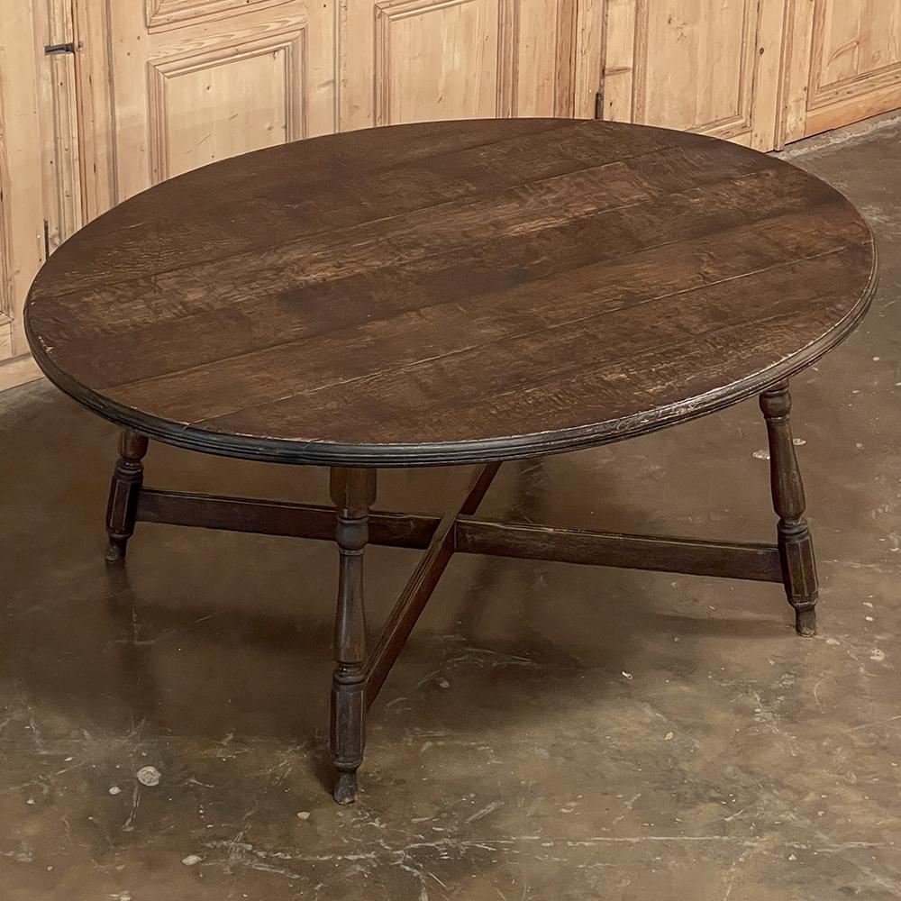 Antique Rustic Country French Oval Dining Table ~ Breakfast Table In Good Condition In Dallas, TX