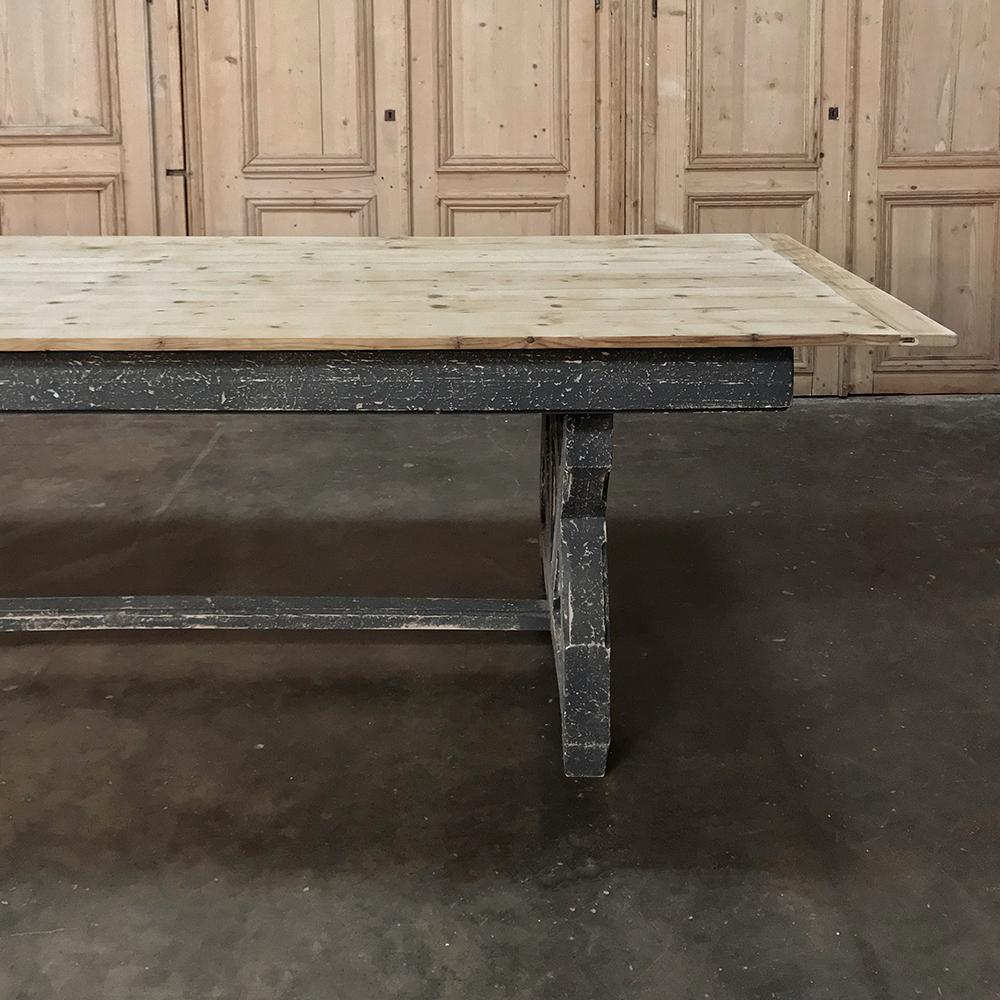 Antique Rustic Country French Pine Wagon Wheel Trestle Table For Sale 3