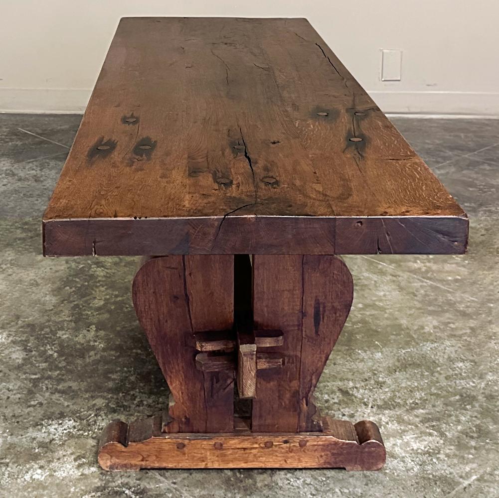 Table basse à tréteaux ancienne, rustique et française en vente 2