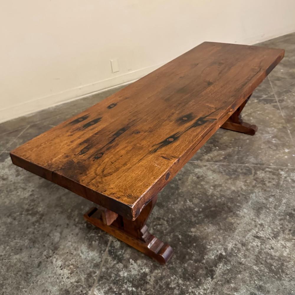 Table basse à tréteaux ancienne, rustique et française en vente 8