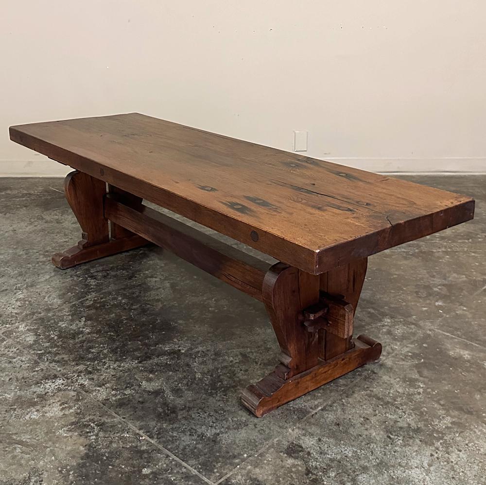 Table basse à tréteaux ancienne, rustique et française en vente 1