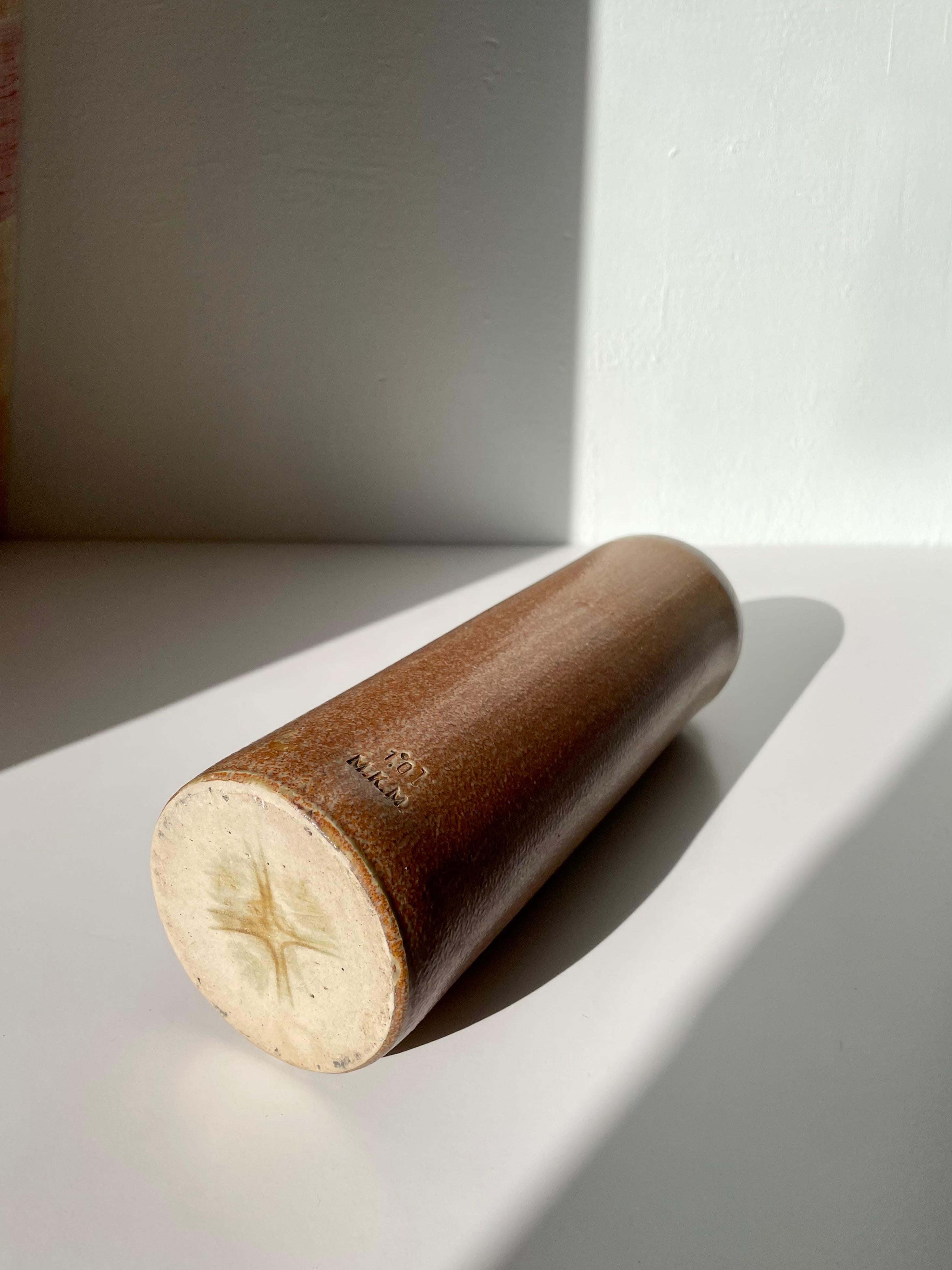 Vase bouteille rustique en grès cylindrique MKM 4