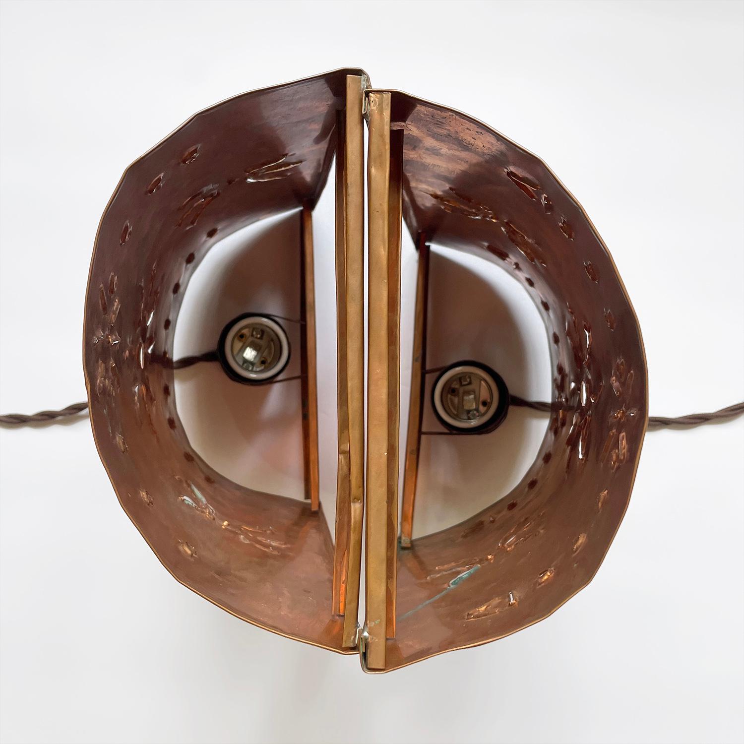 Applique in metallo antico e rustico Demilune - cablato per gli Stati Uniti - plug in in vendita 6
