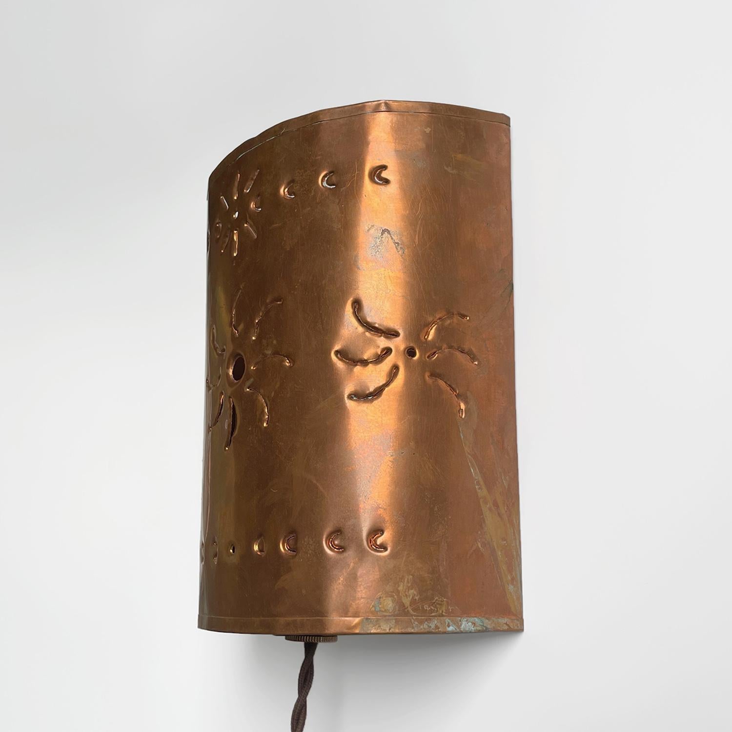 Applique in metallo antico e rustico Demilune - cablato per gli Stati Uniti - plug in in vendita 3