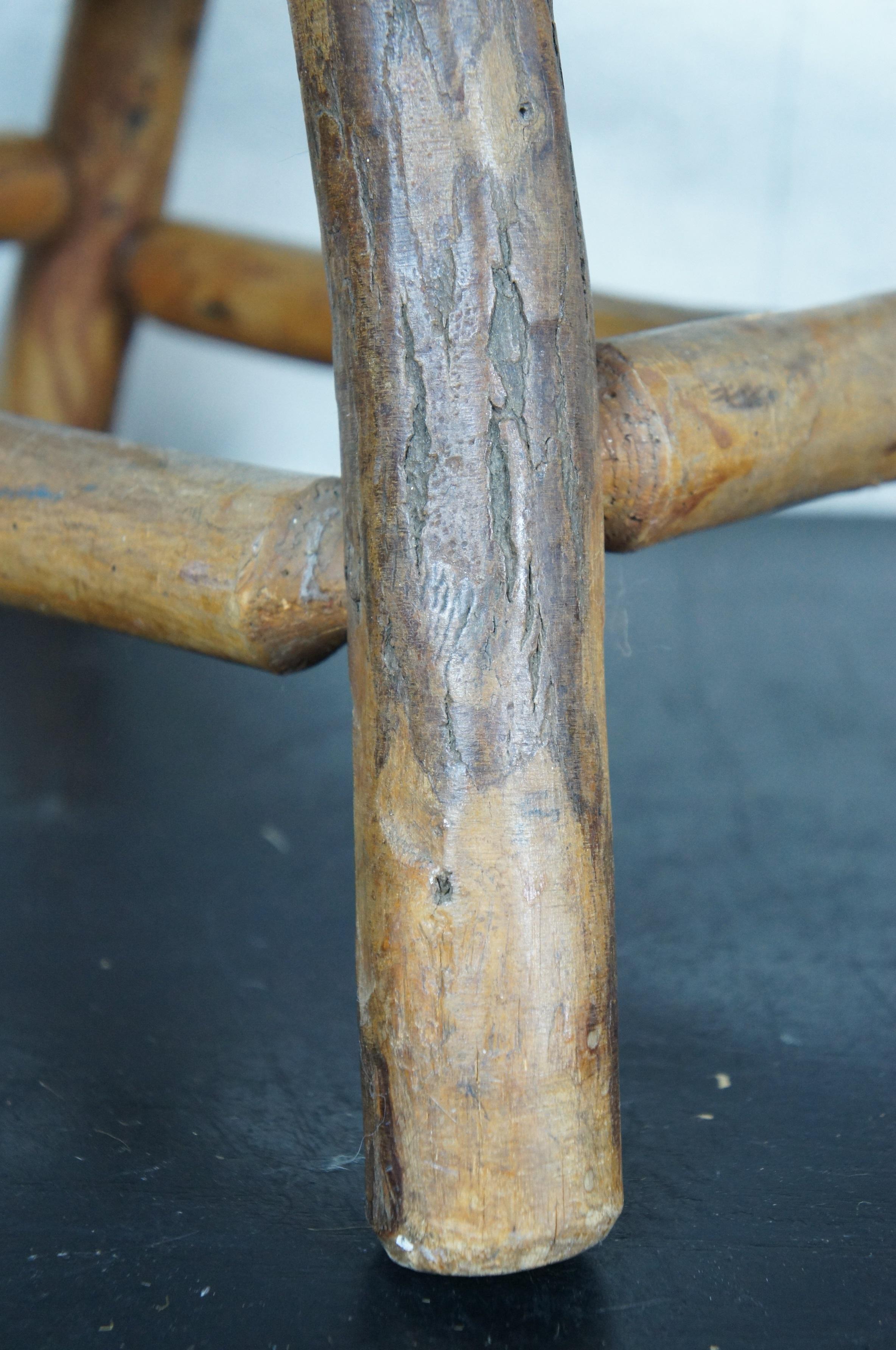 Ancien siège de jute américain ancien Shaker Woven Rush Milking Foot Stool 18 po. en vente 5