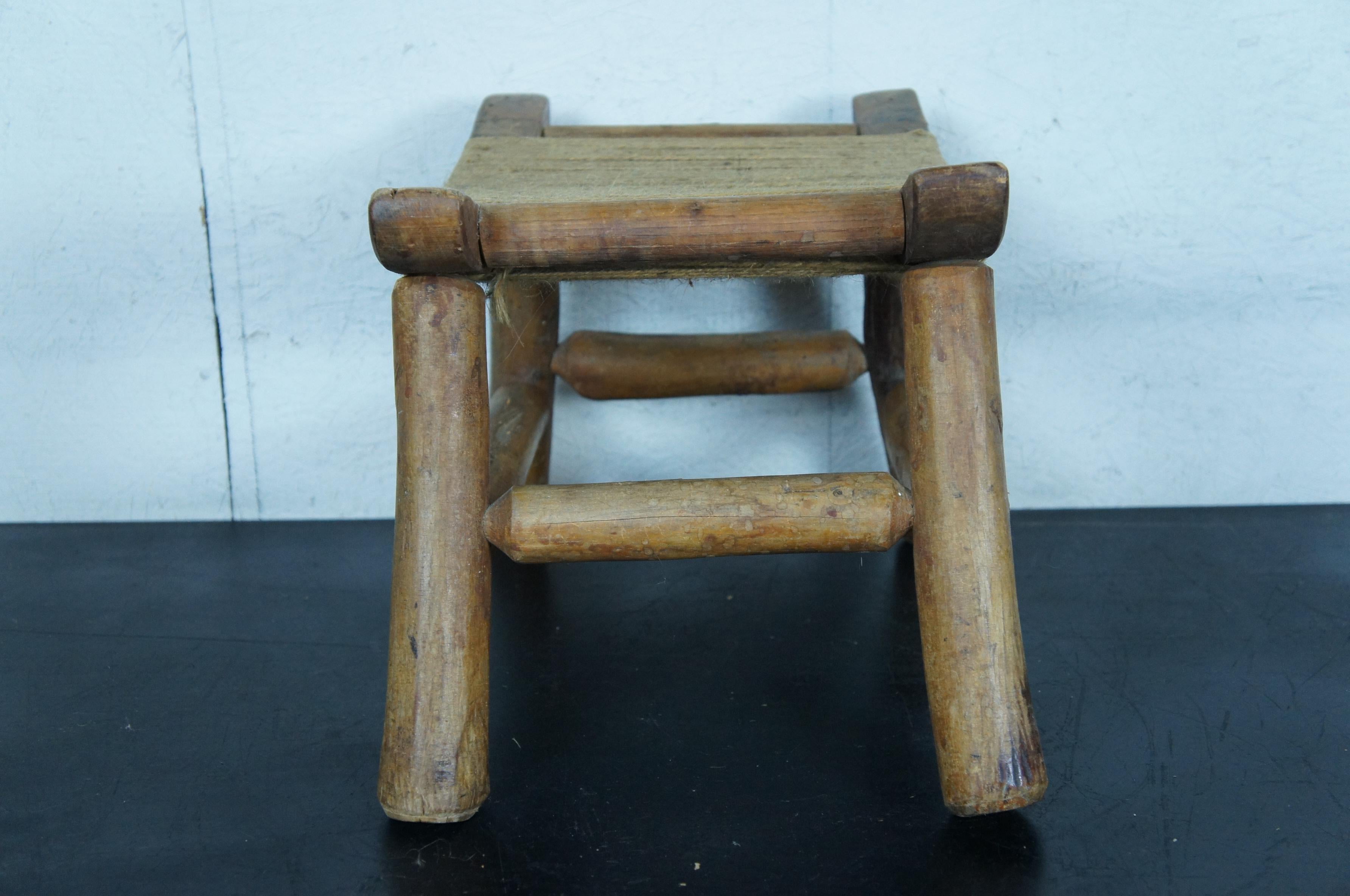 Ancien siège de jute américain ancien Shaker Woven Rush Milking Foot Stool 18 po. Bon état - En vente à Dayton, OH