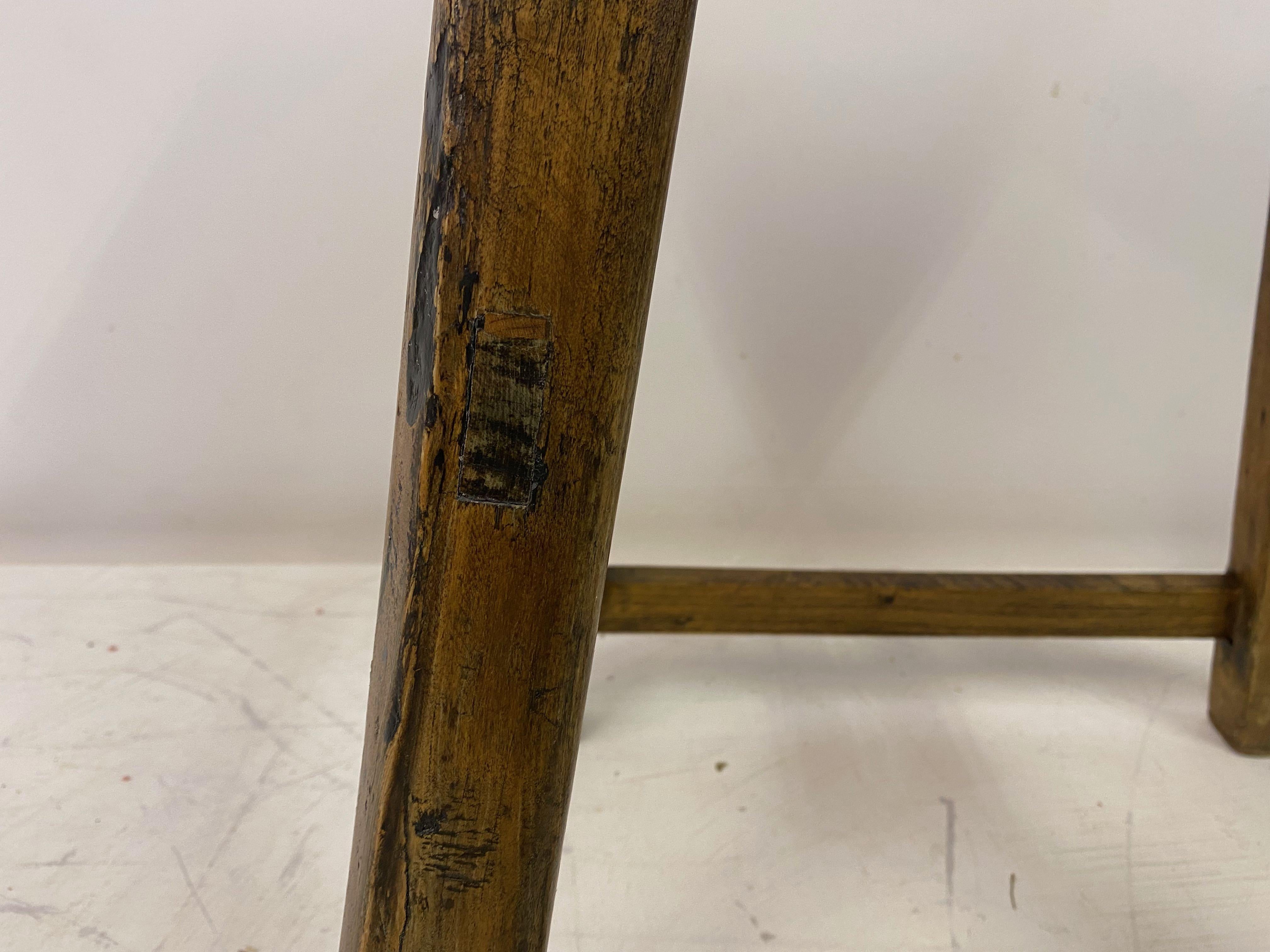Antique Rustic Elm Stool In Good Condition In London, London