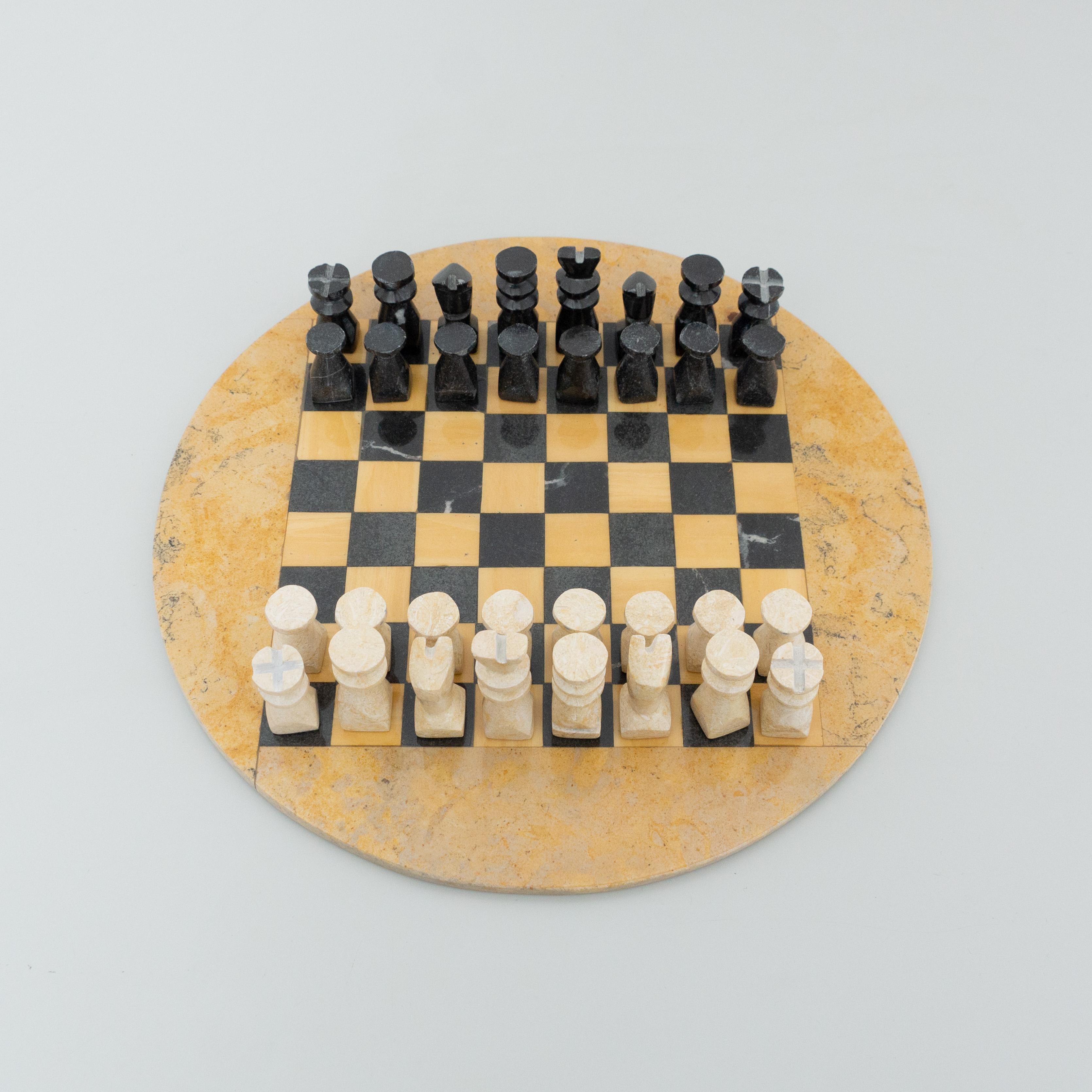 Antique Rustic French Stone Chess, circa 1940 In Good Condition In Barcelona, Barcelona