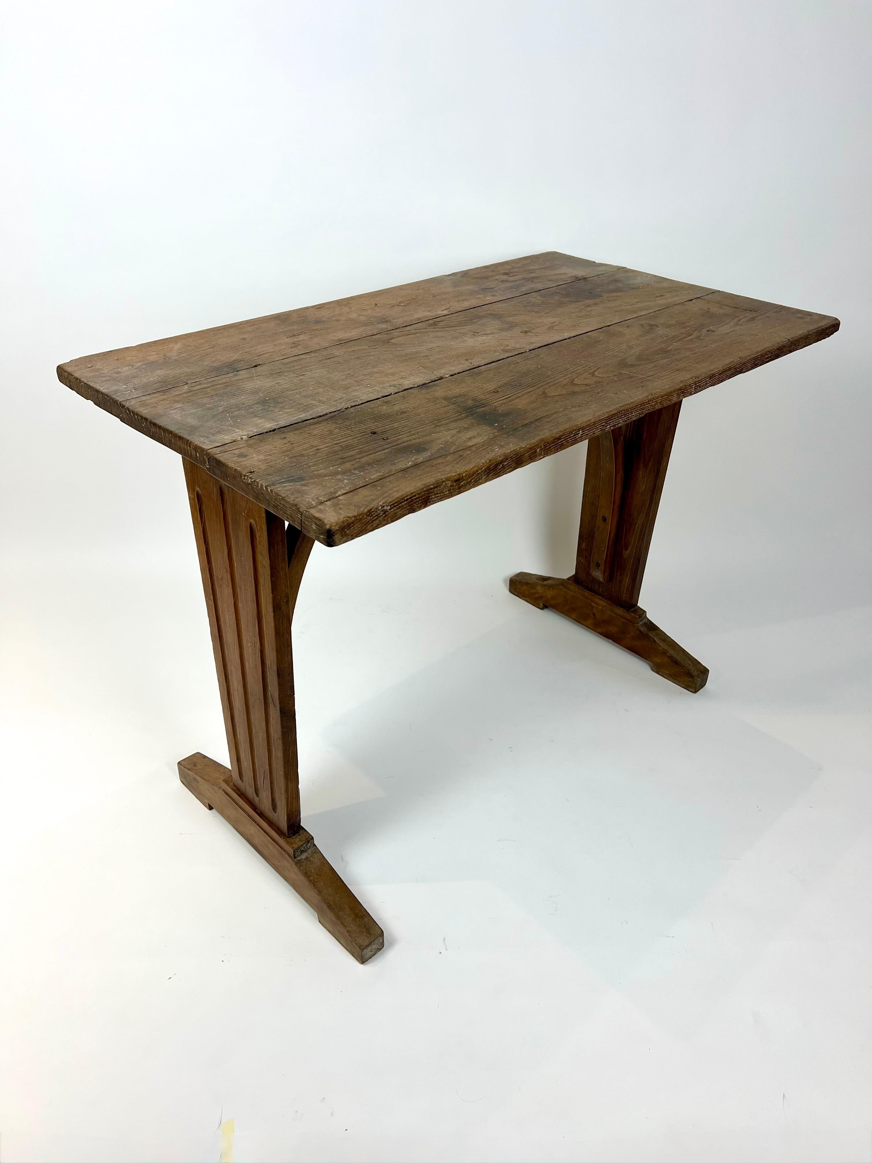 Antico tavolo rustico francese, fine XIX secolo In condizioni buone in vendita a Bristol, GB