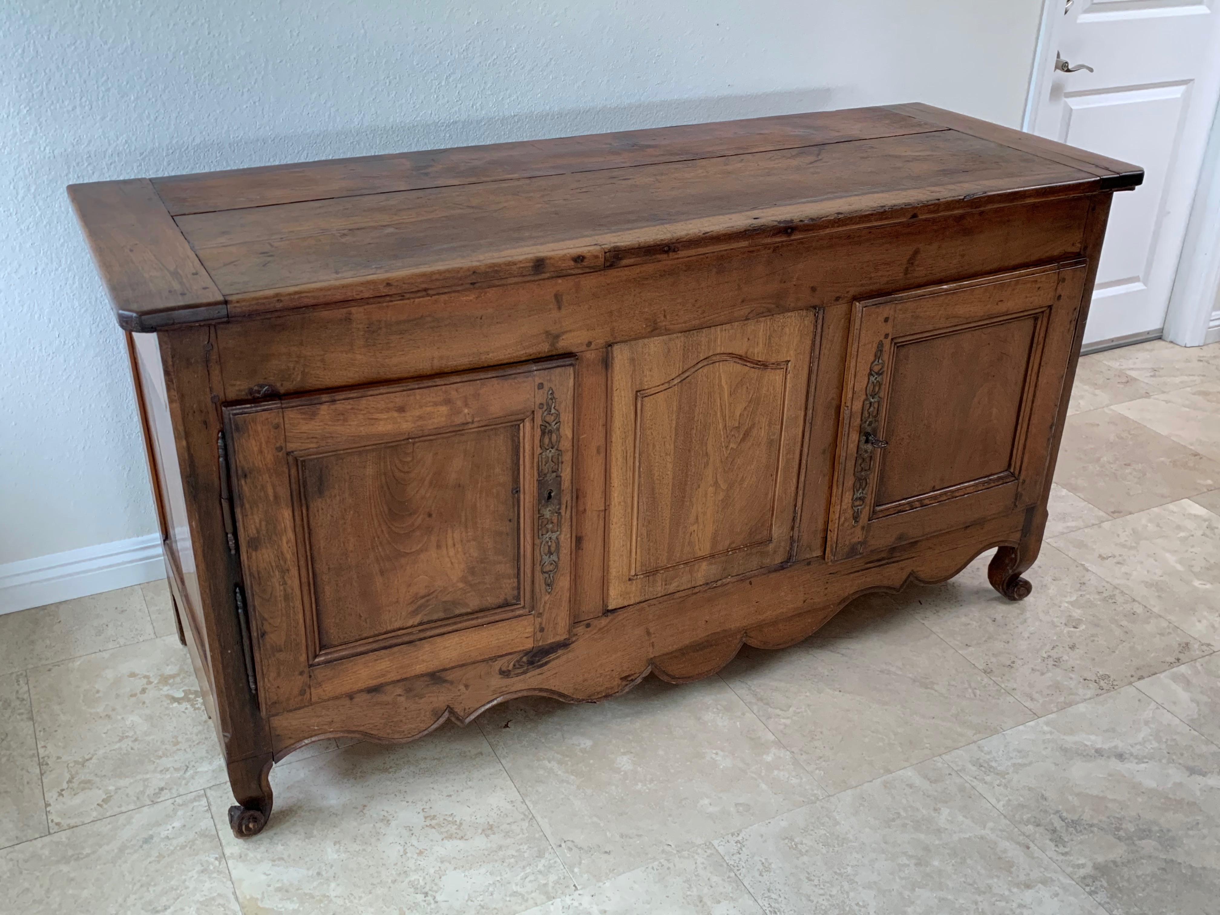 Antique Rustic French Walnut  Buffet In Good Condition In Denton, TX