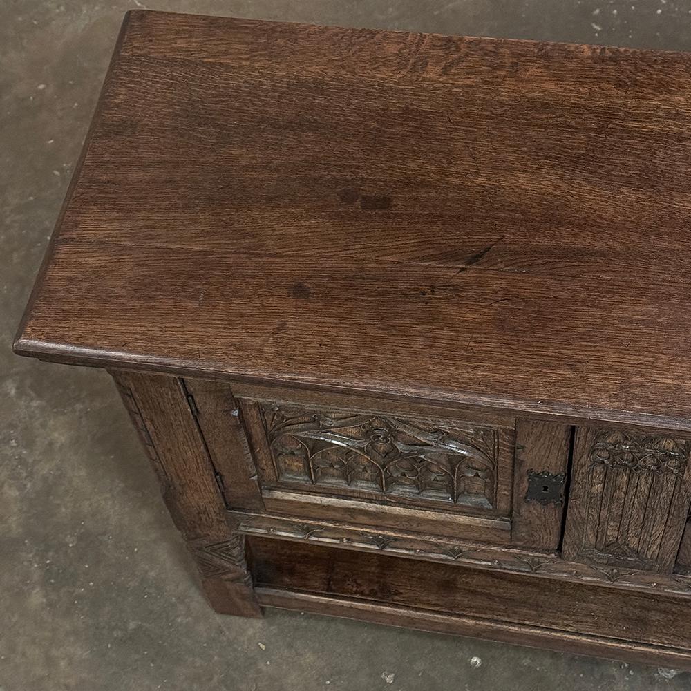 Ancienne console gothique rustique ~ meuble de rangement surélevé en vente 1