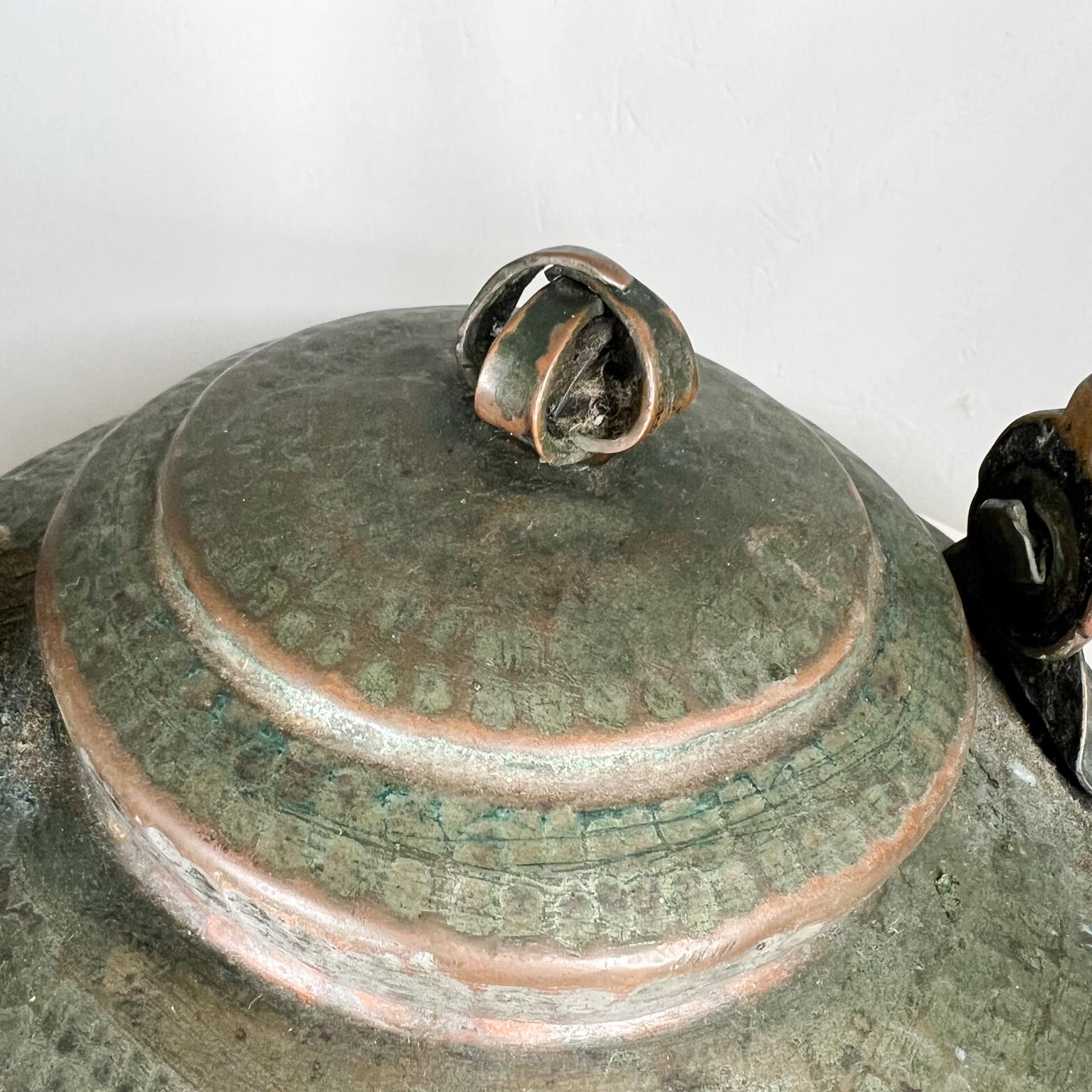 Rustic Antique Farmhouse Hammered Copper Tea Kettle For Sale