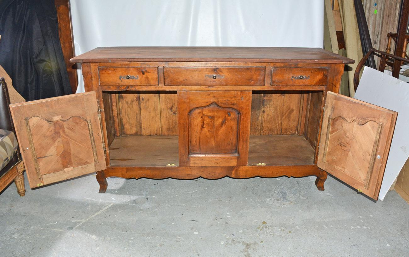 Wood Antique Rustic Louis XV Style French Provincial Sideboard For Sale