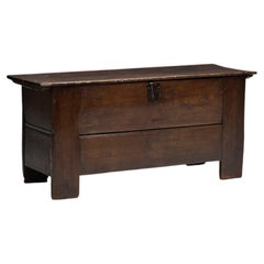 Antique Rustic Oak Coffer, England, Early 18th Century