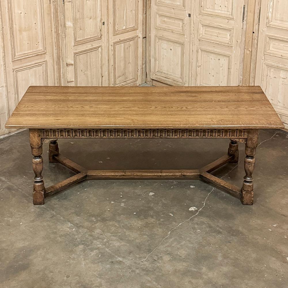 Table de salle à manger antique en chêne rustique en vente 9