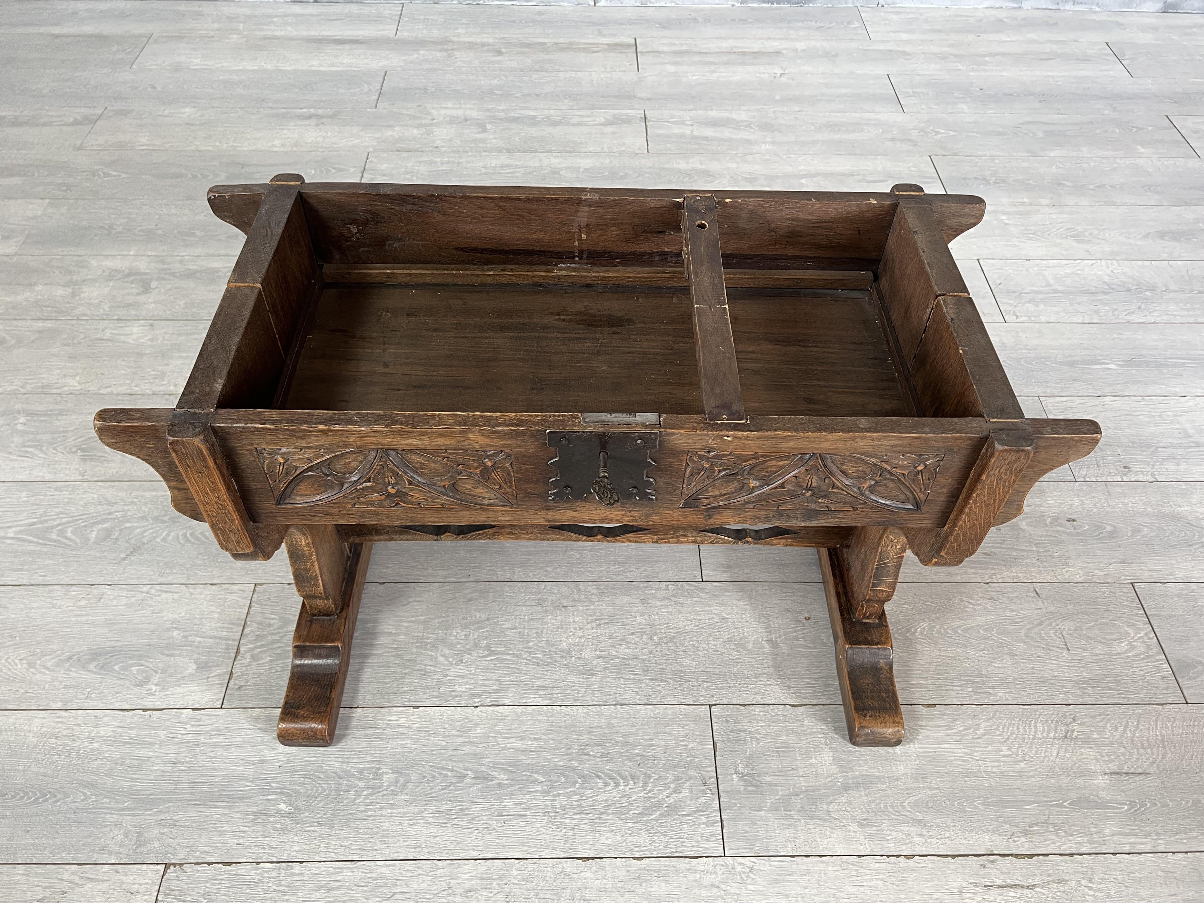 Antique Rustic Oak Extendable Coffee Side Table With Removable Top For Sale 4