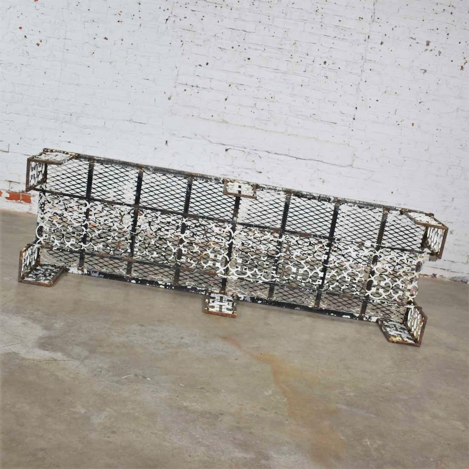Antique Rustic Patinated Cast Iron Ornate Patio Garden Coffee Table Bench Daybed 9