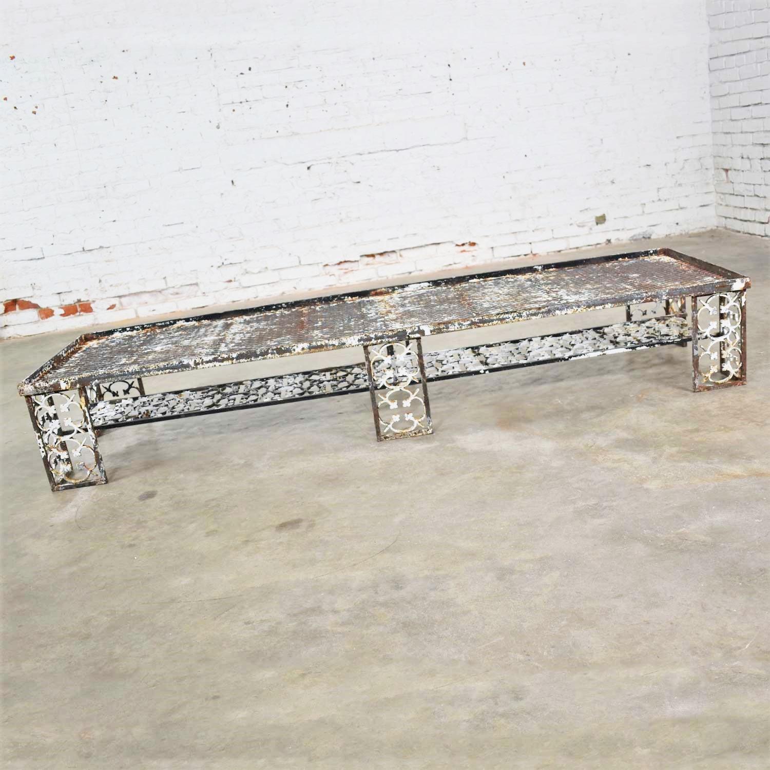 Antique Rustic Patinated Cast Iron Ornate Patio Garden Coffee Table Bench Daybed 2