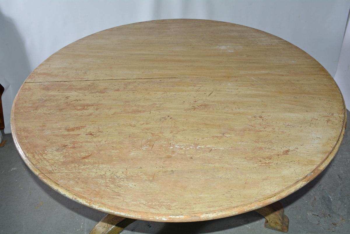 rustic pedestal table