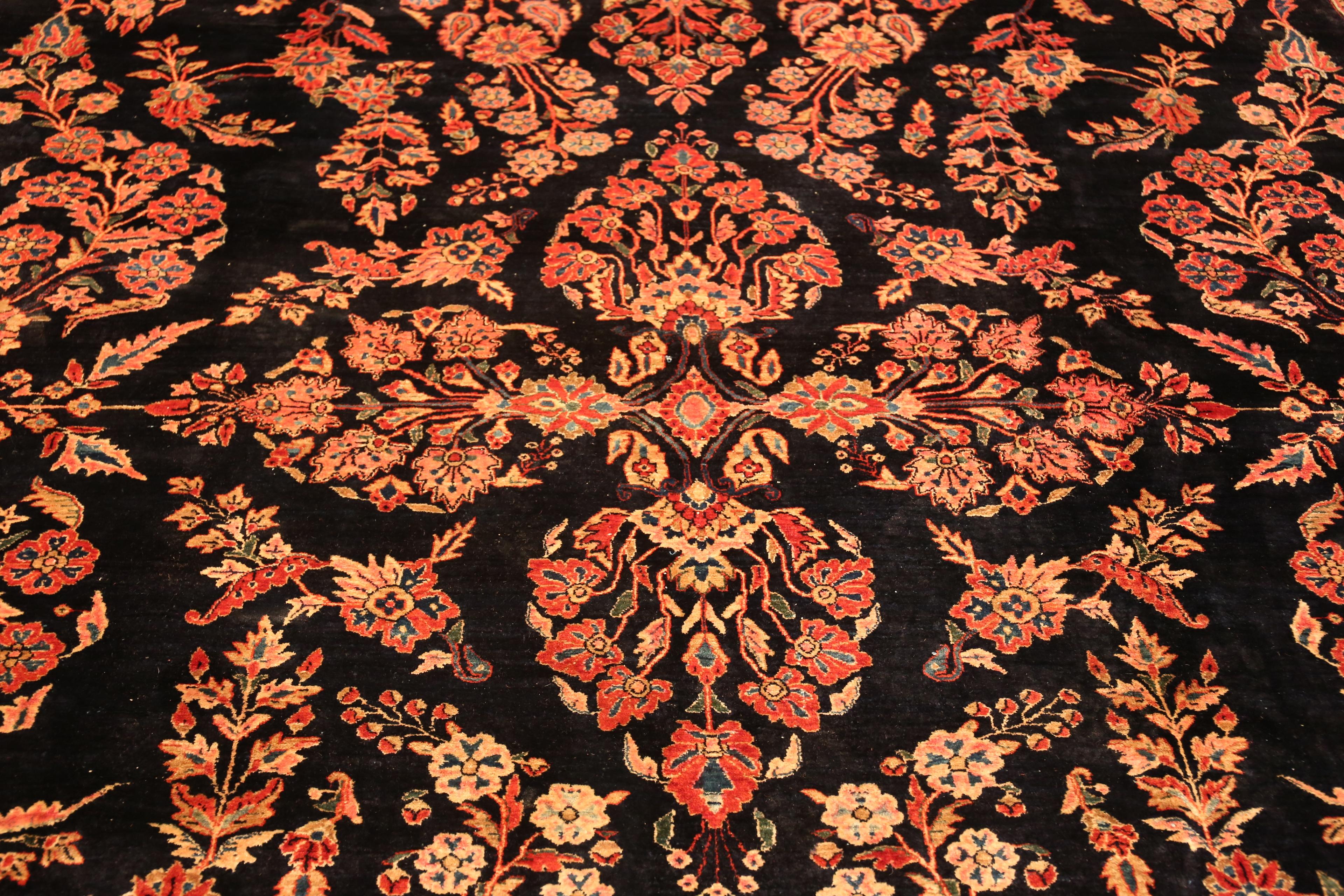 20th Century Antique Rustic Persian Sarouk Rug. 11 ft 4 in x 17 ft 4 in For Sale