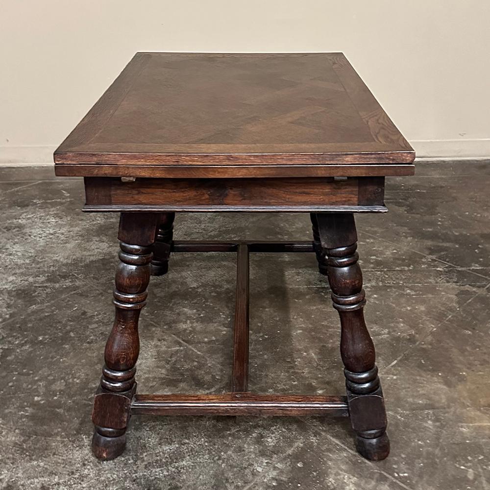 20th Century Antique Rustic Petite Draw Leaf Dining Table ~ Breakfast Table For Sale