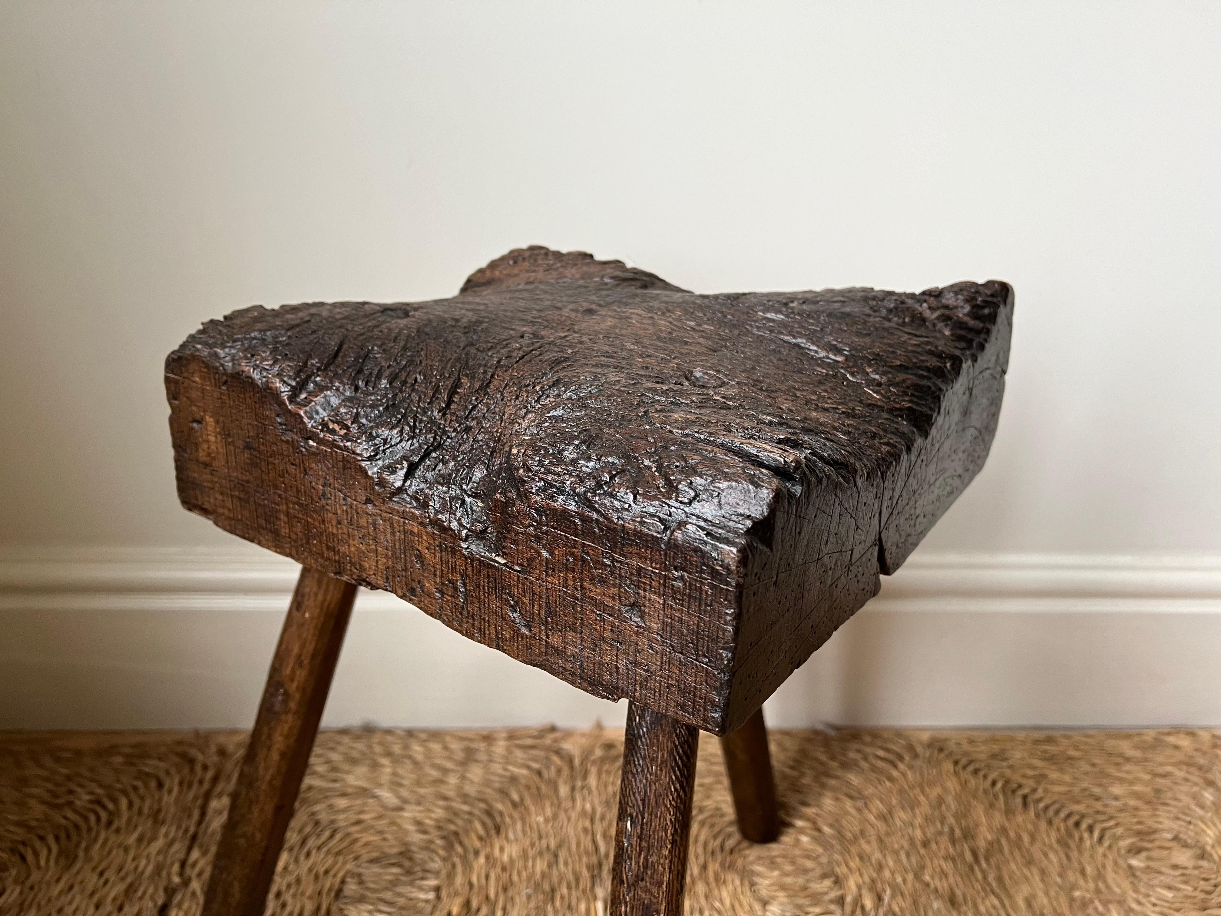 Elm Antique rustic primitive elm thatcher's stool, England c.19th century